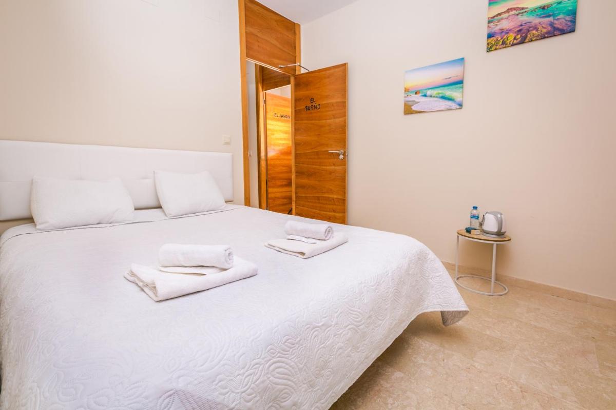 Budget Double Room photo 2
