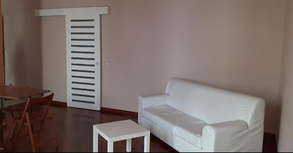 Two-Bedroom Apartment - Photo 24