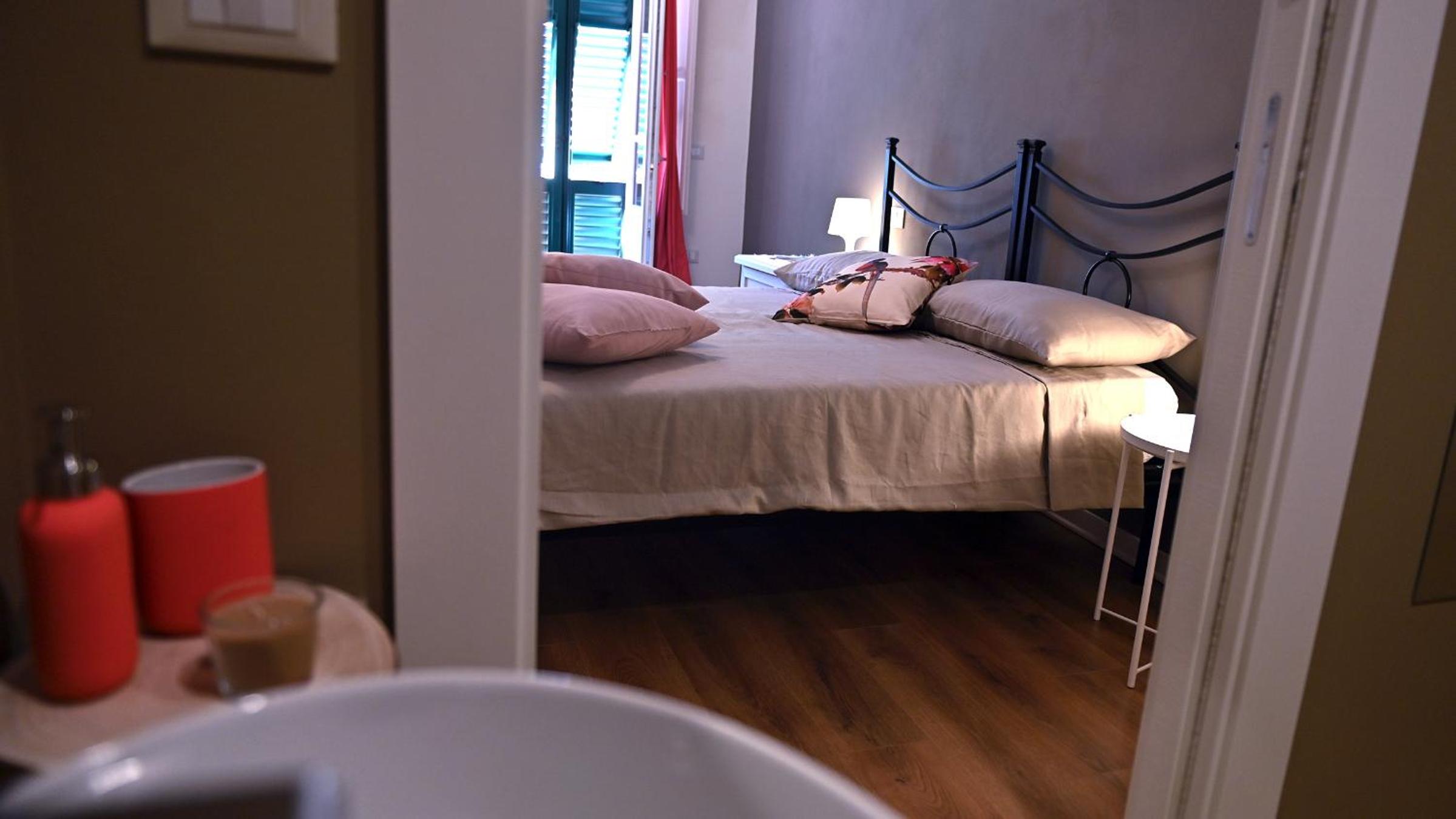Double or Twin Room with Balcony - Photo 1