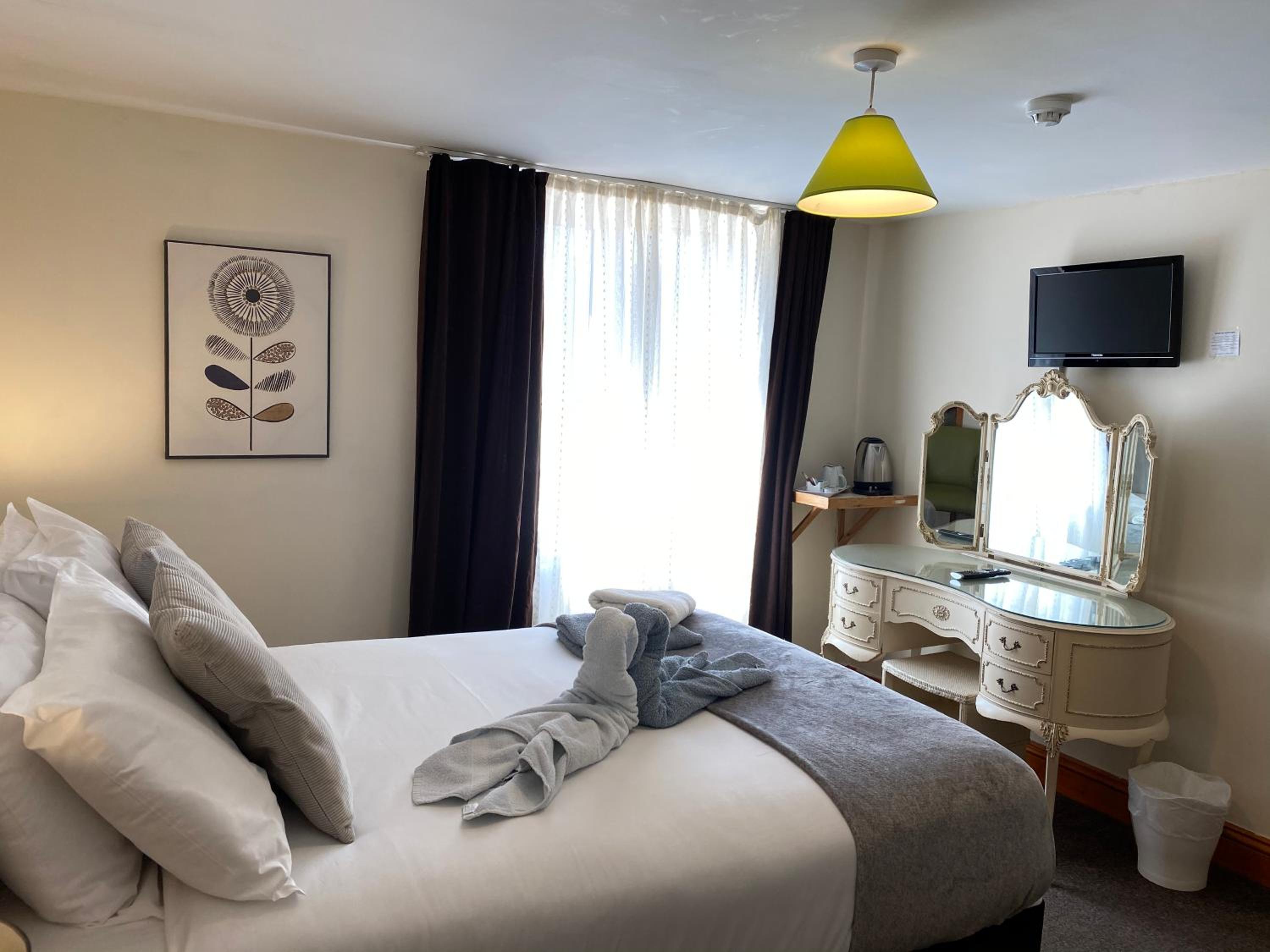 Double Room - Photo 7
