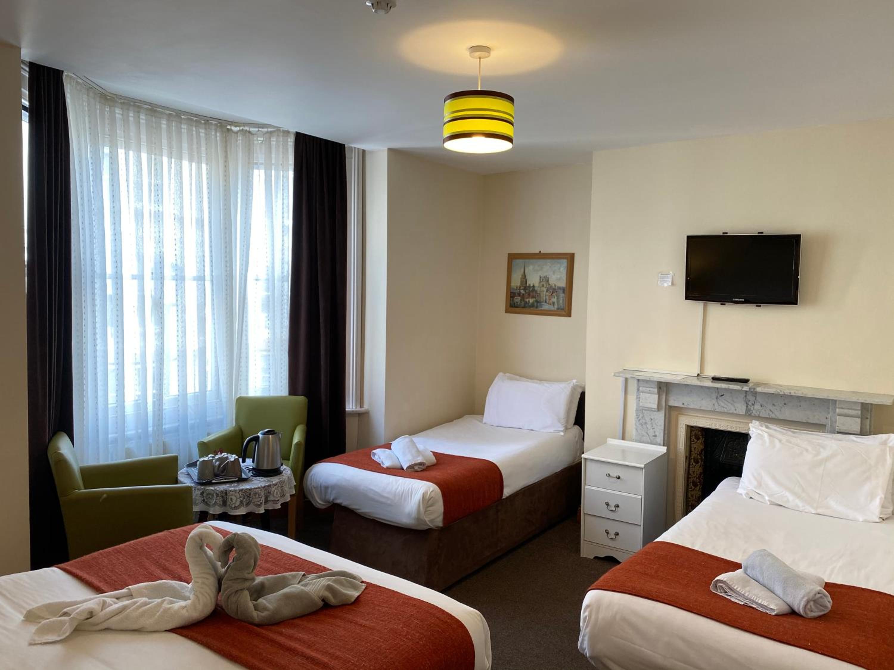Triple Room - Photo 15