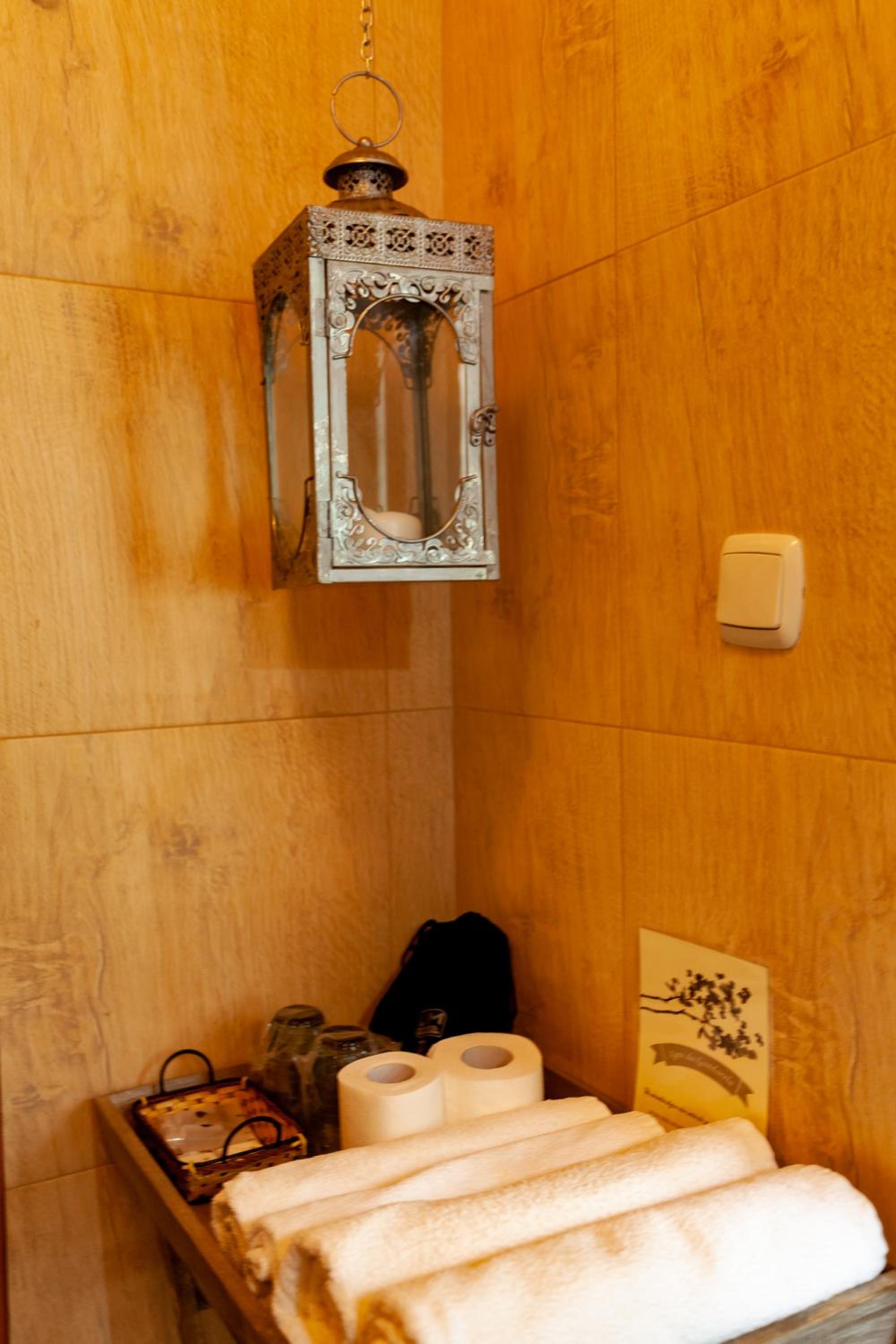 Standard Double Room - Photo 7