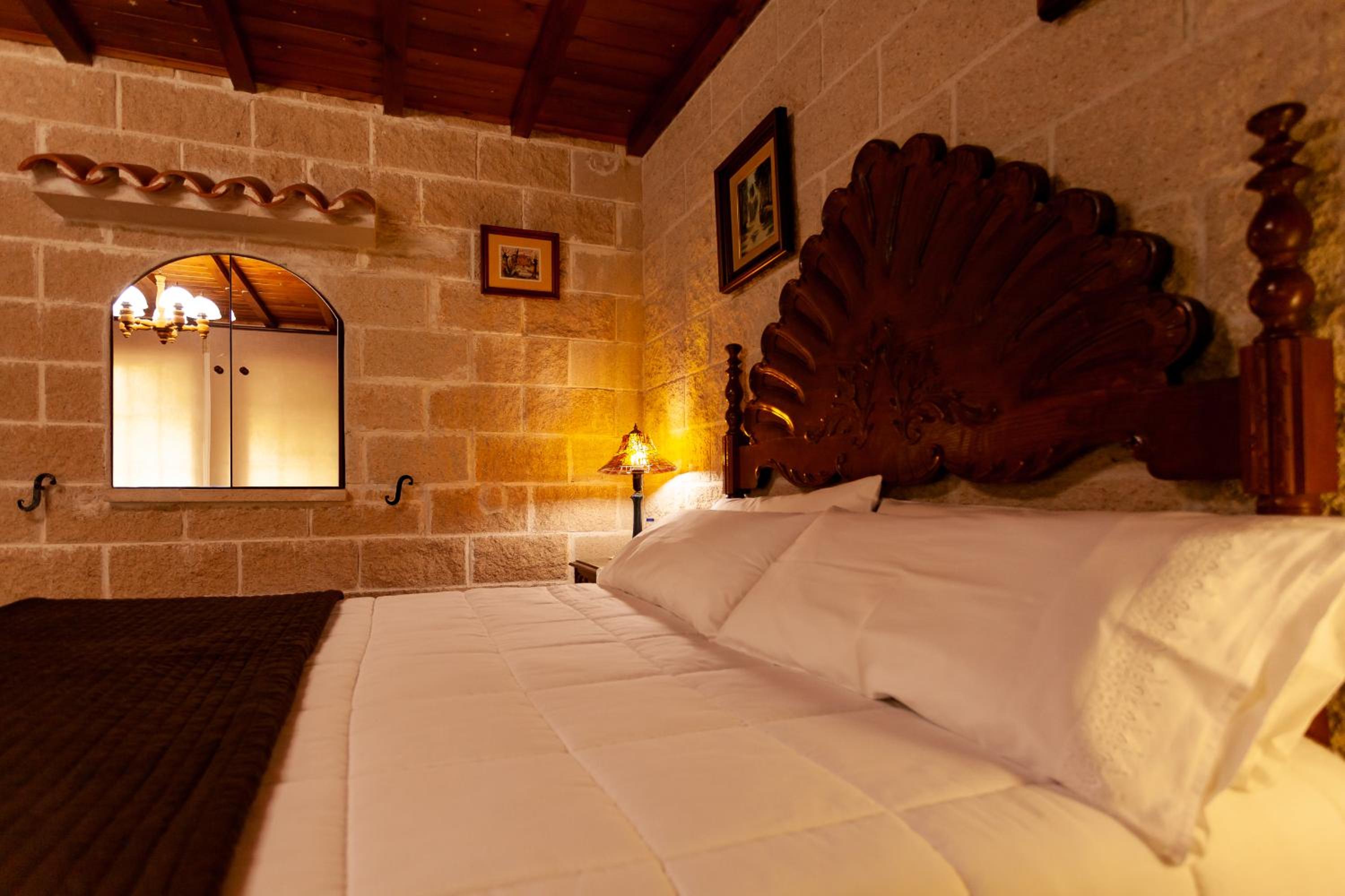 Double Room - Photo 24
