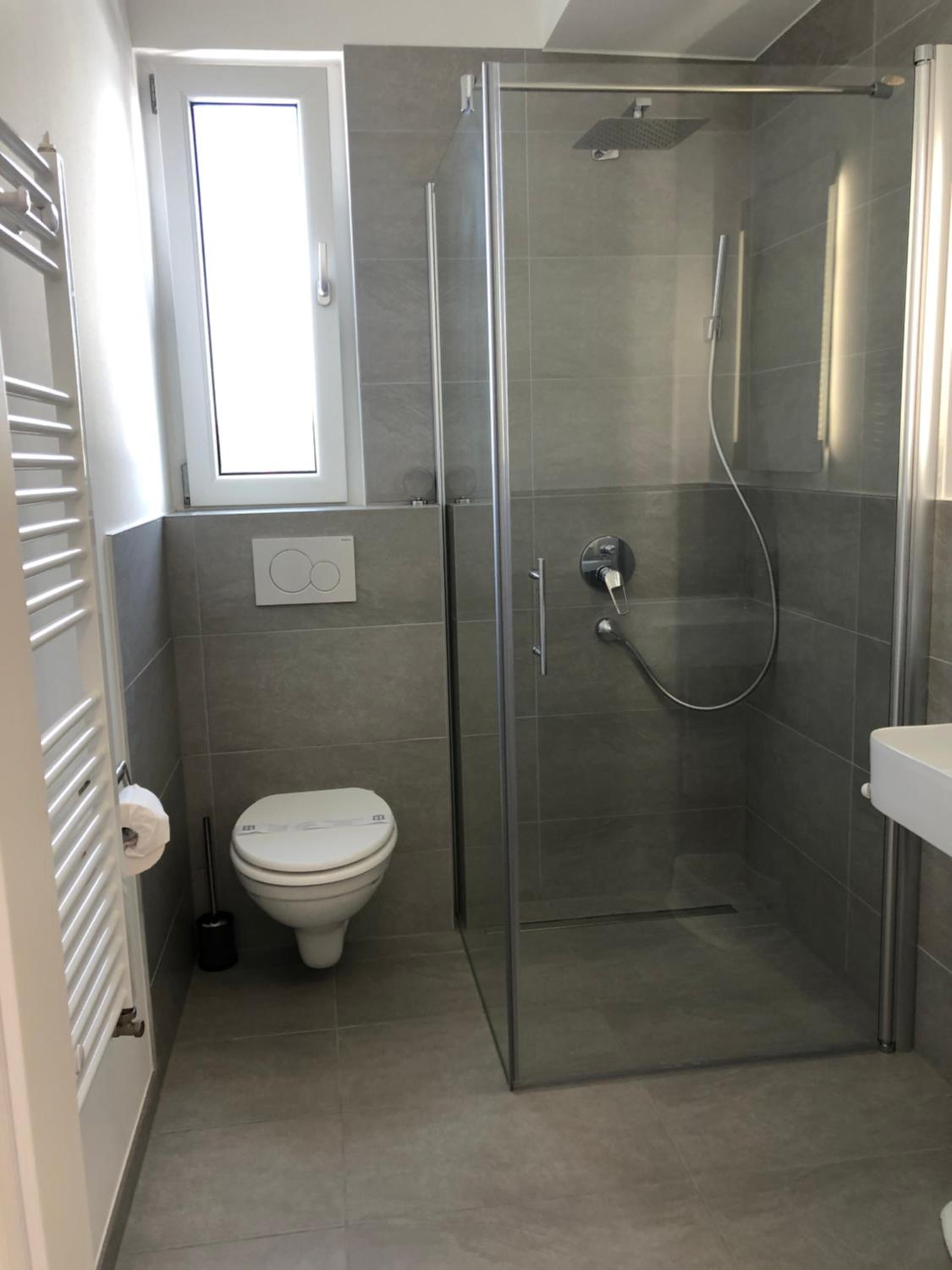Two-Bedroom Apartment - Photo 9