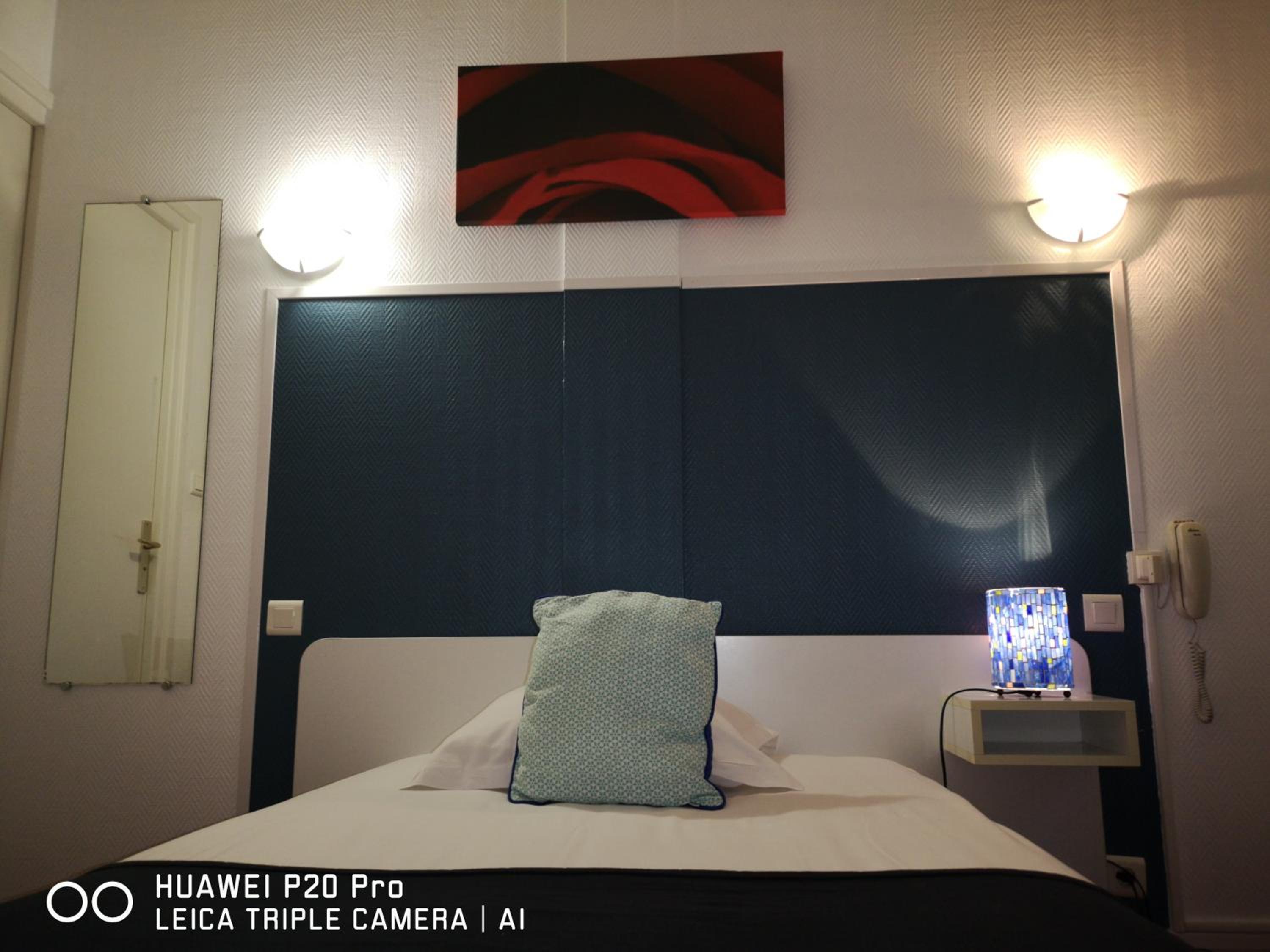 Single Room photo 3