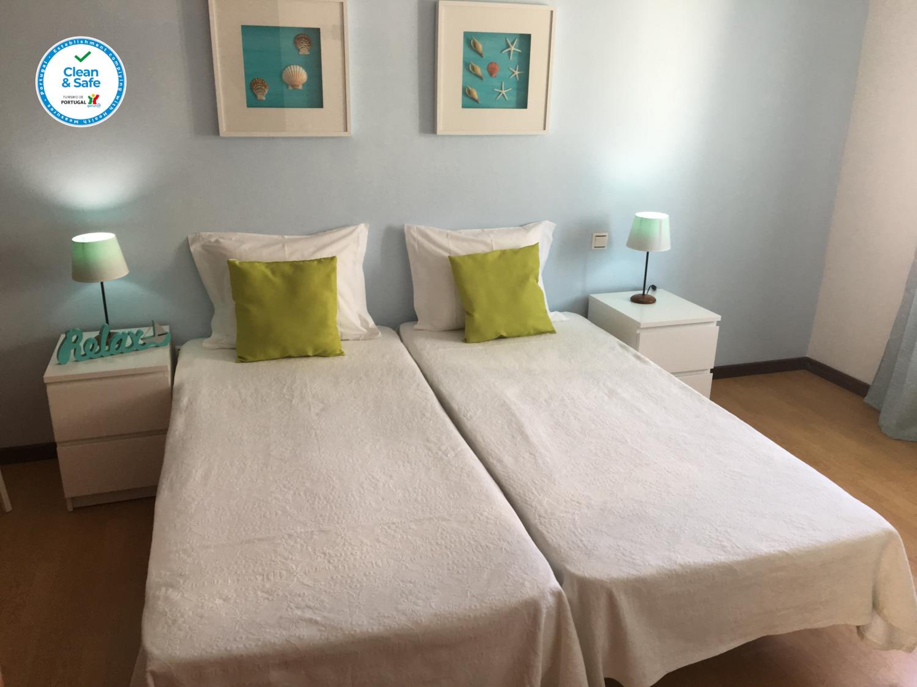 Standard Twin Room - Photo 2