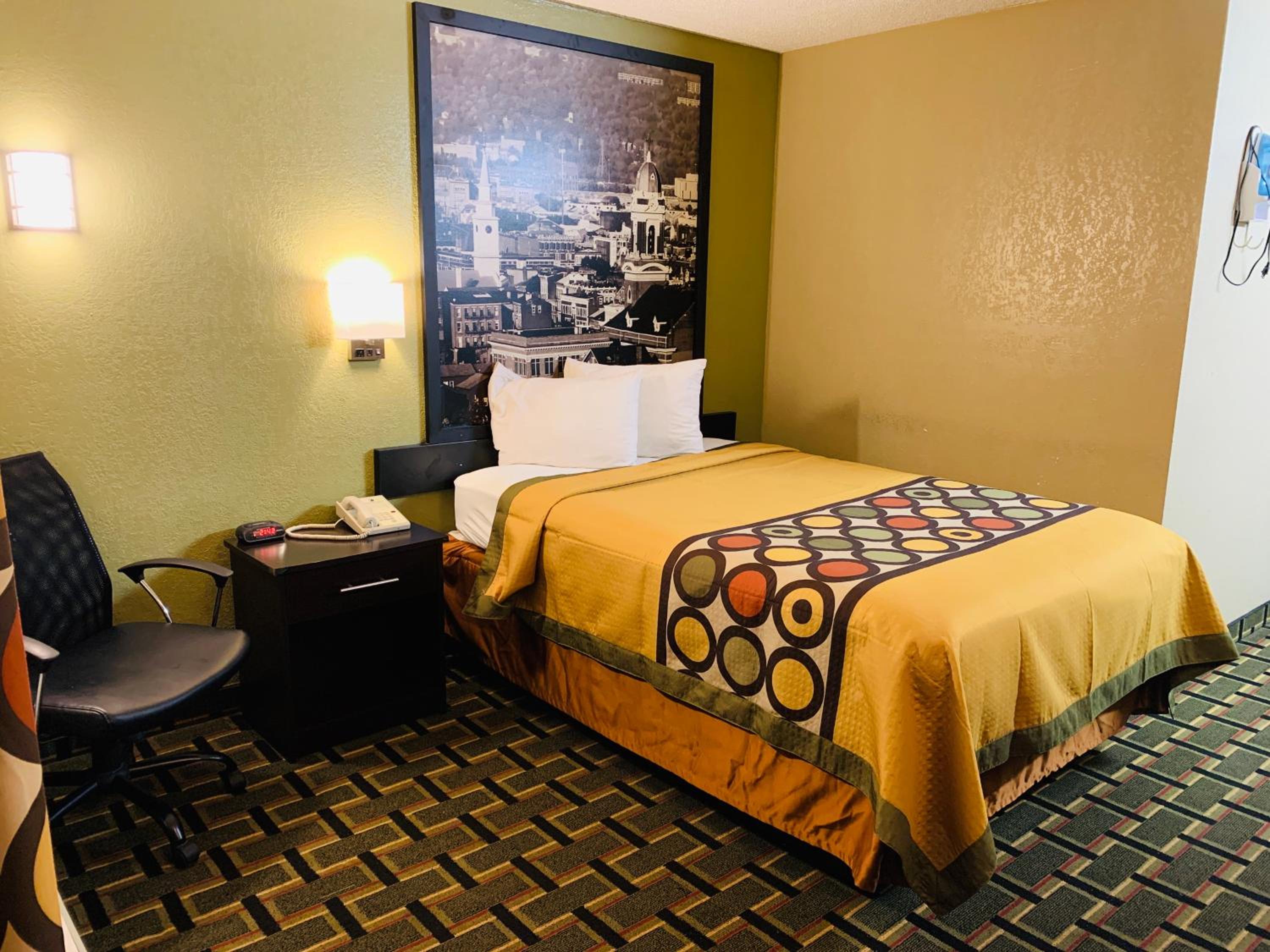 Double Room - Non-Smoking  - Photo 3