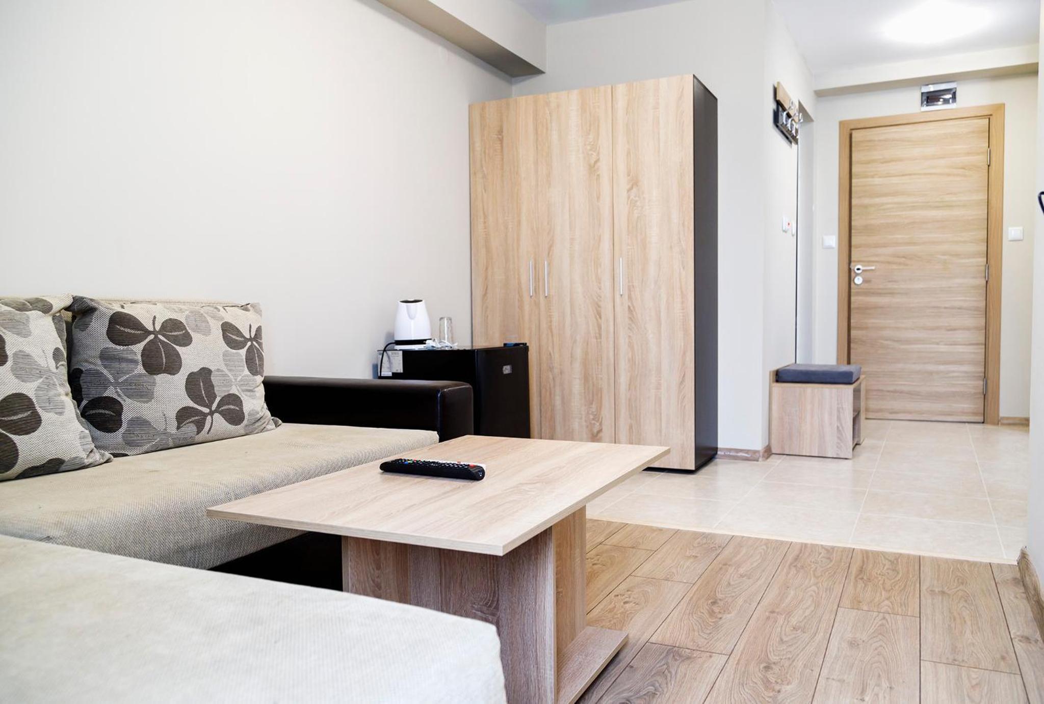 Studio with Balcony - Photo 3