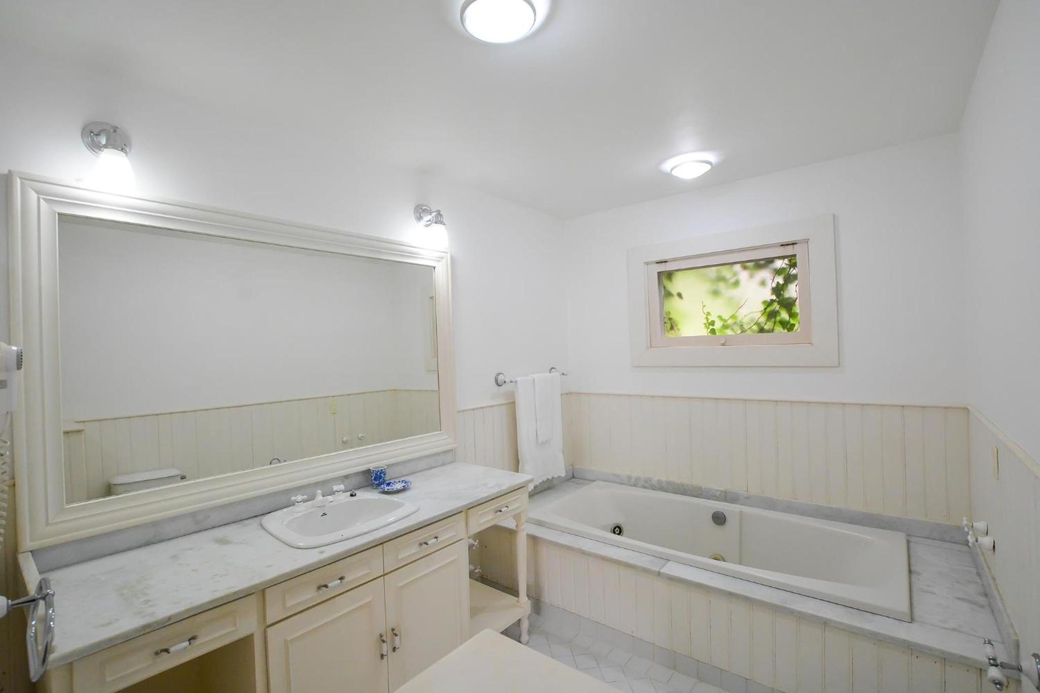King Room with Spa Bath photo 3