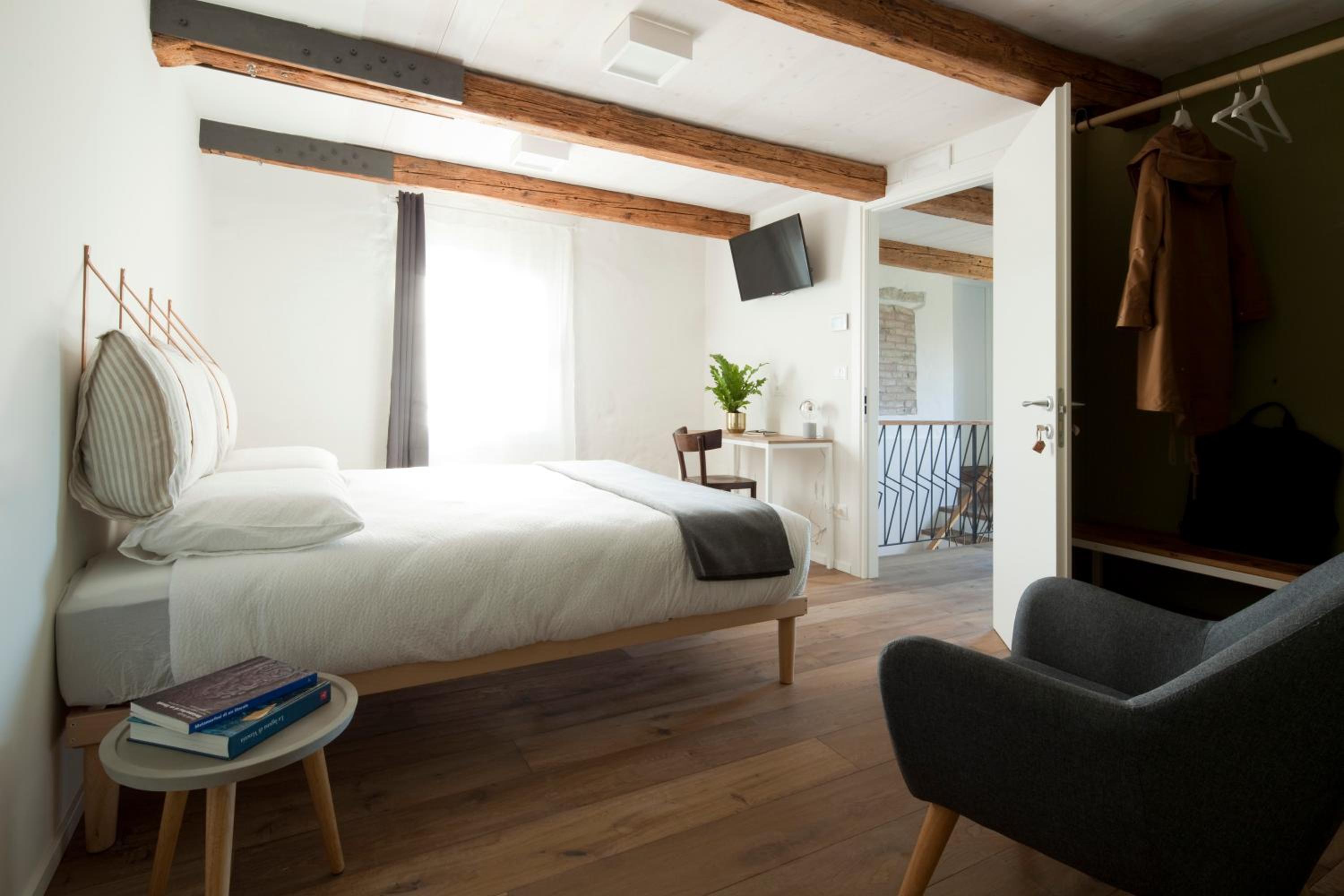 Double Room with Private Bathroom photo 1