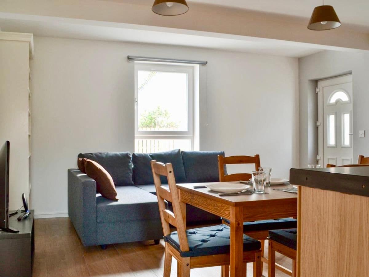 One-Bedroom House photo 3