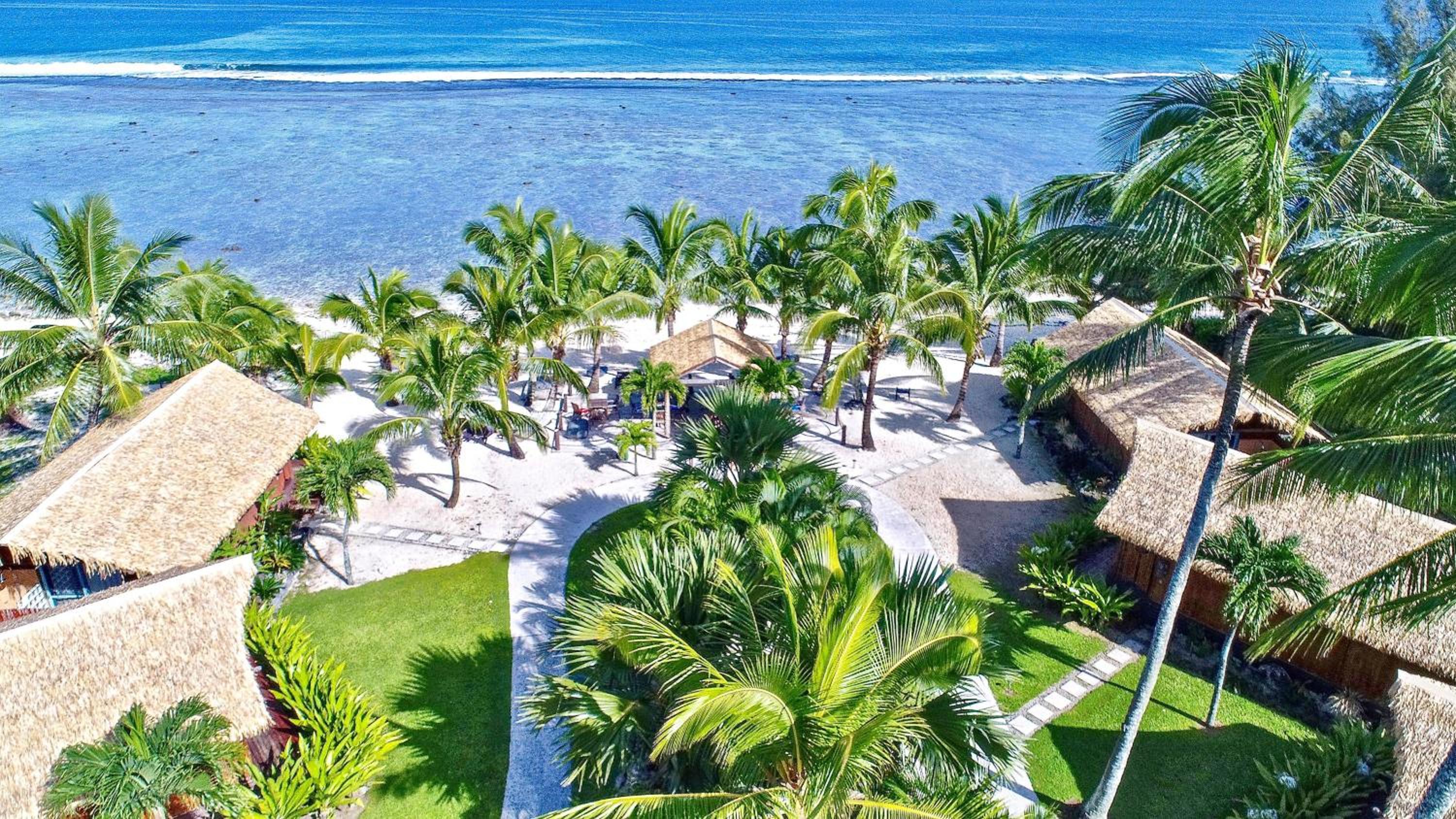 Beach Front Bungalow  photo 2
