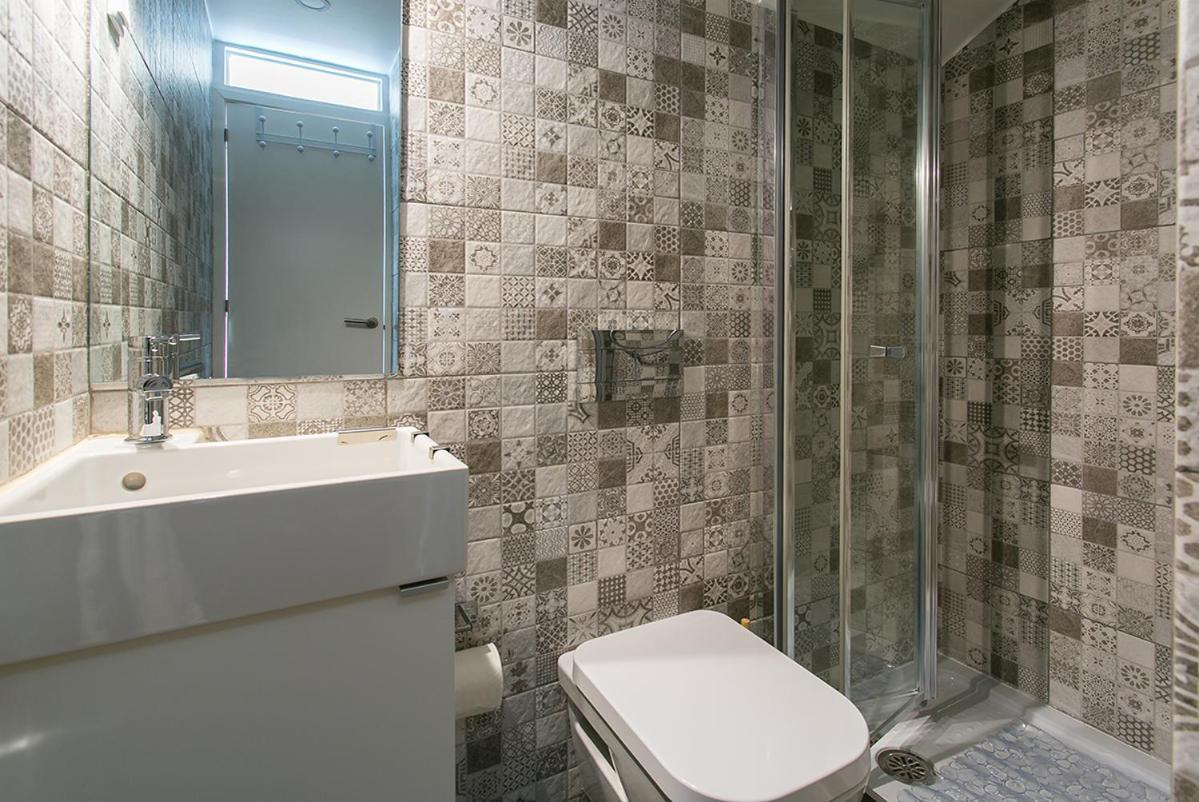 Junior Single Suite photo 3