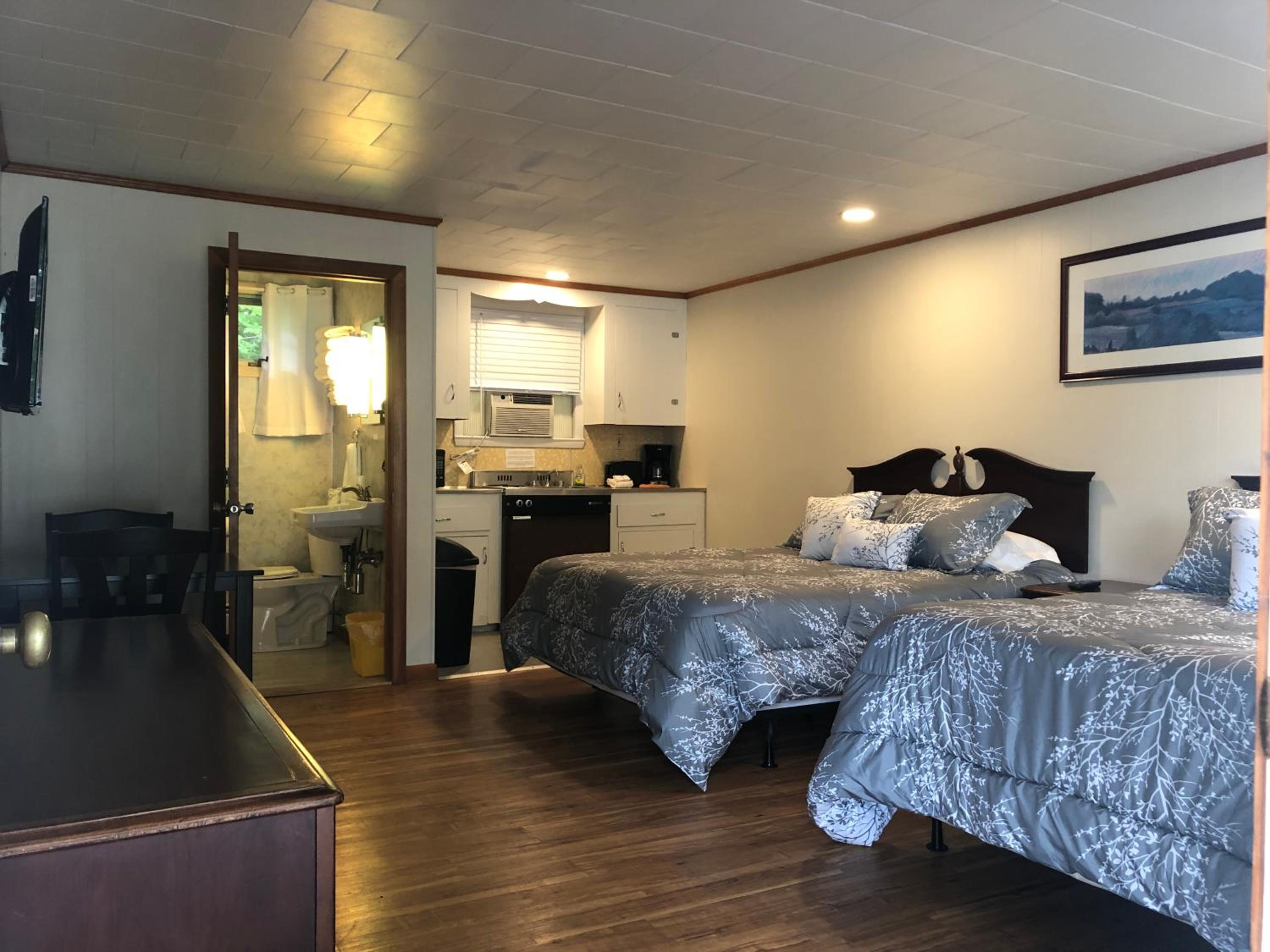 Double Room with Kitchenette #4 - Photo 1