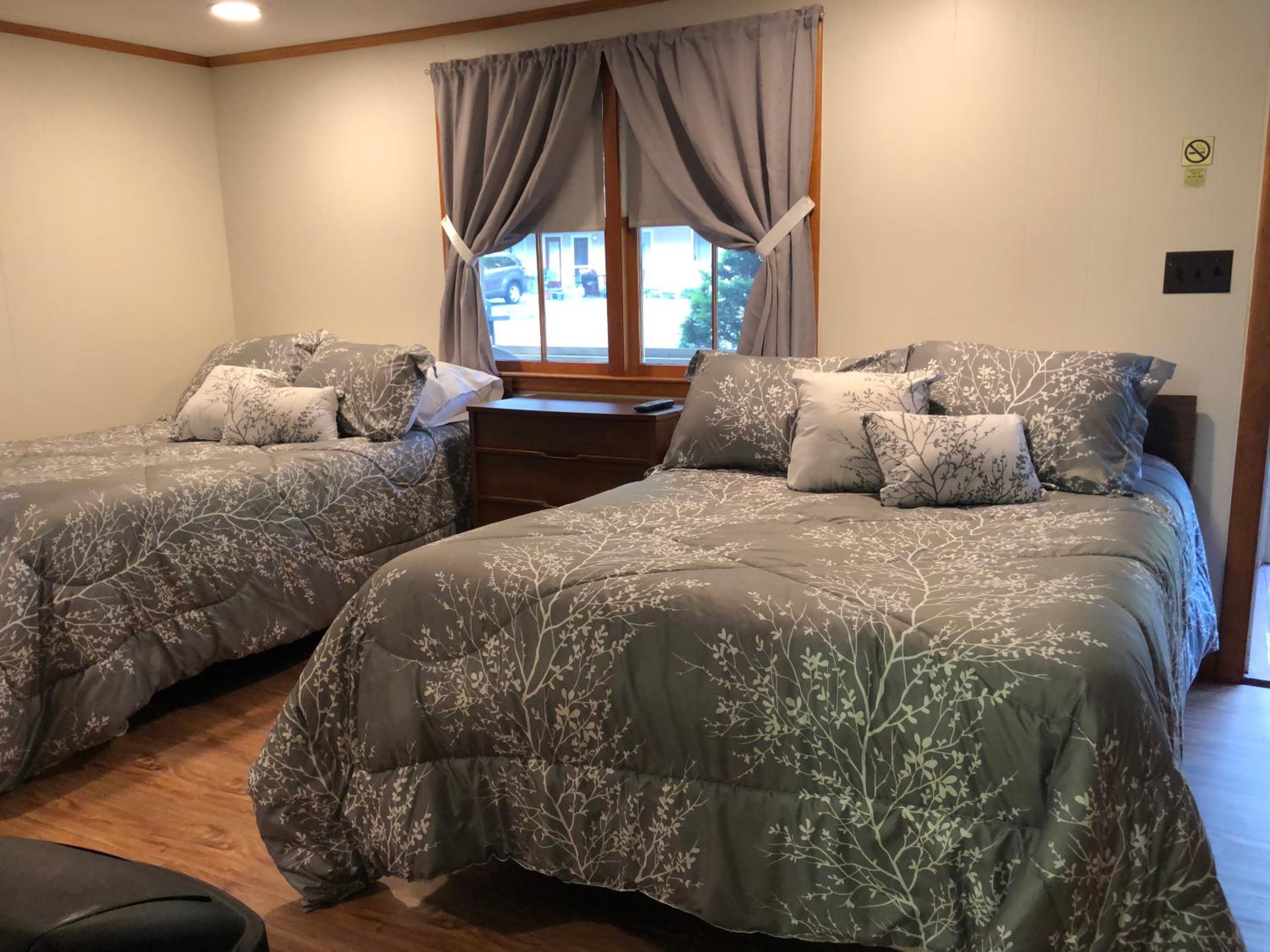 Room 12 - Duplex Cabin - Photo 1