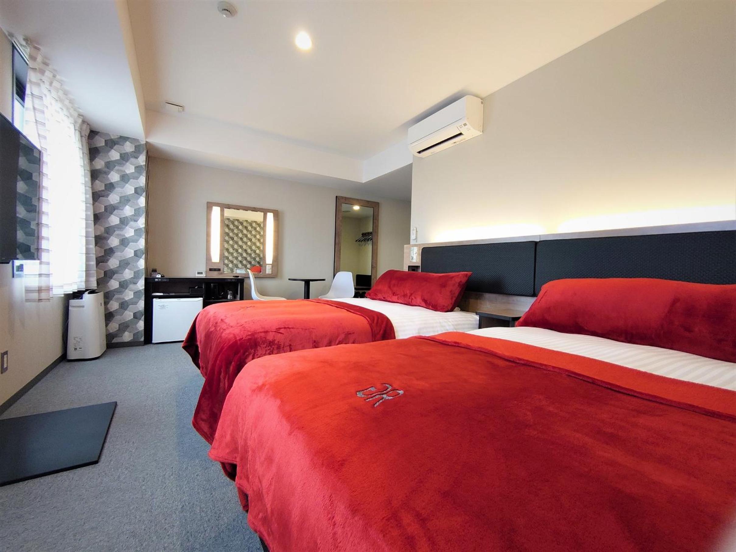 Premium Twin Room - Non-Smoking - Photo 1