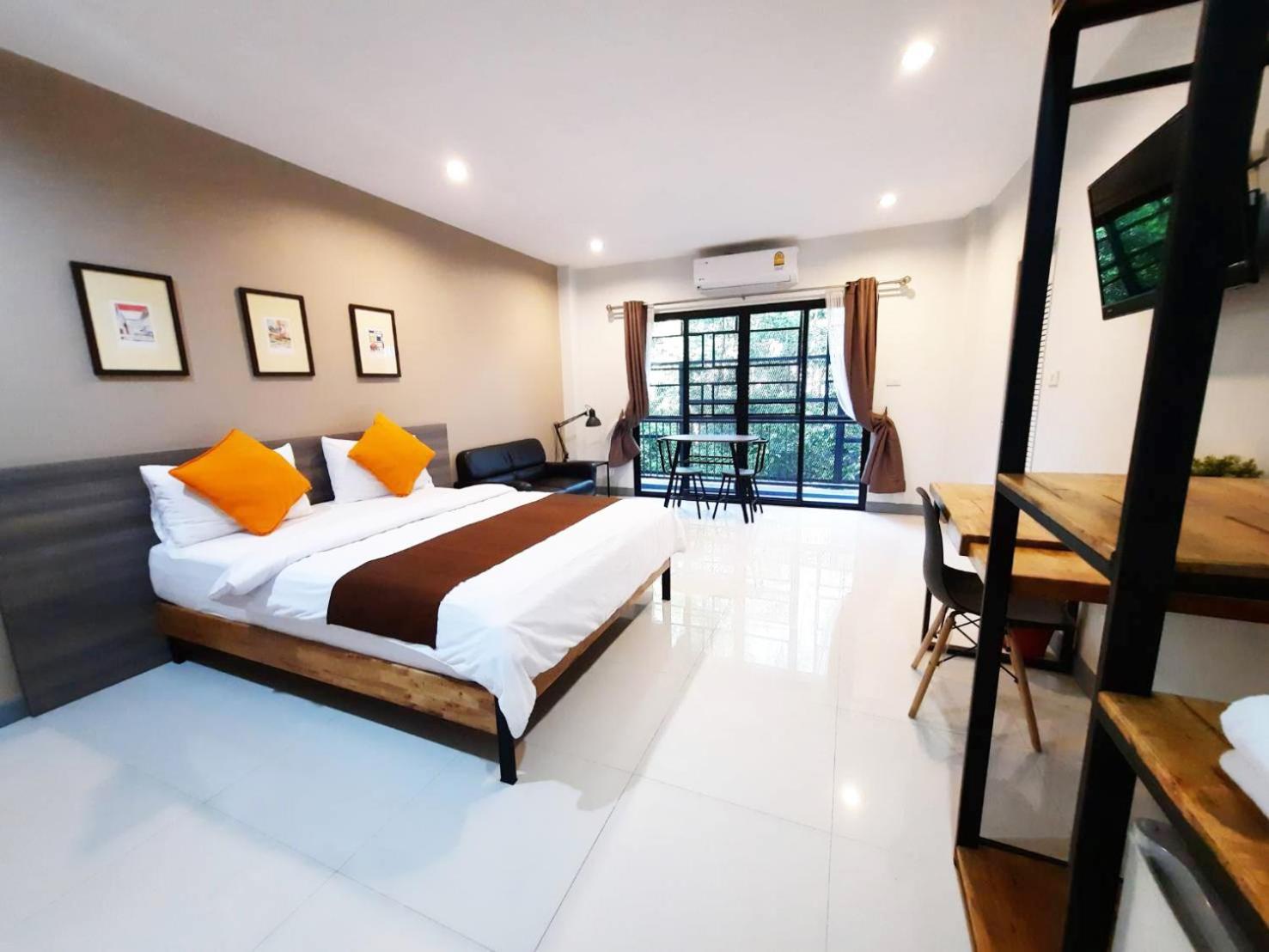 Superior Apartment - Photo 2