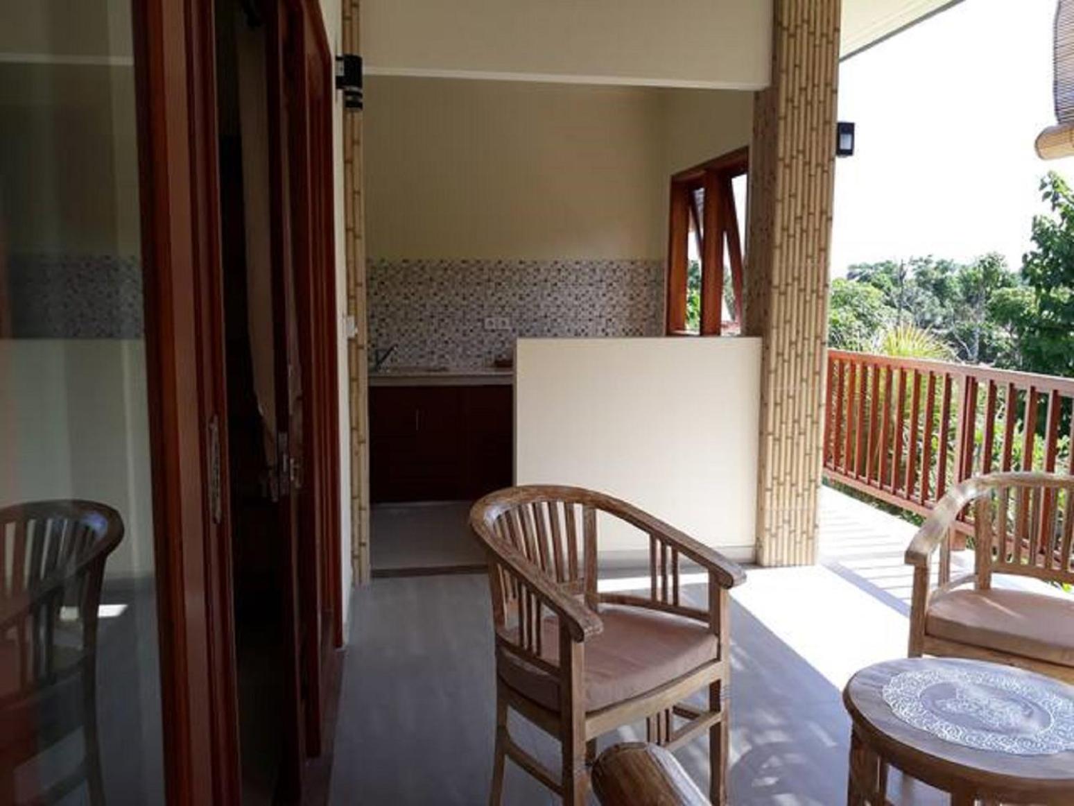 Studio with Pool View - Photo 17