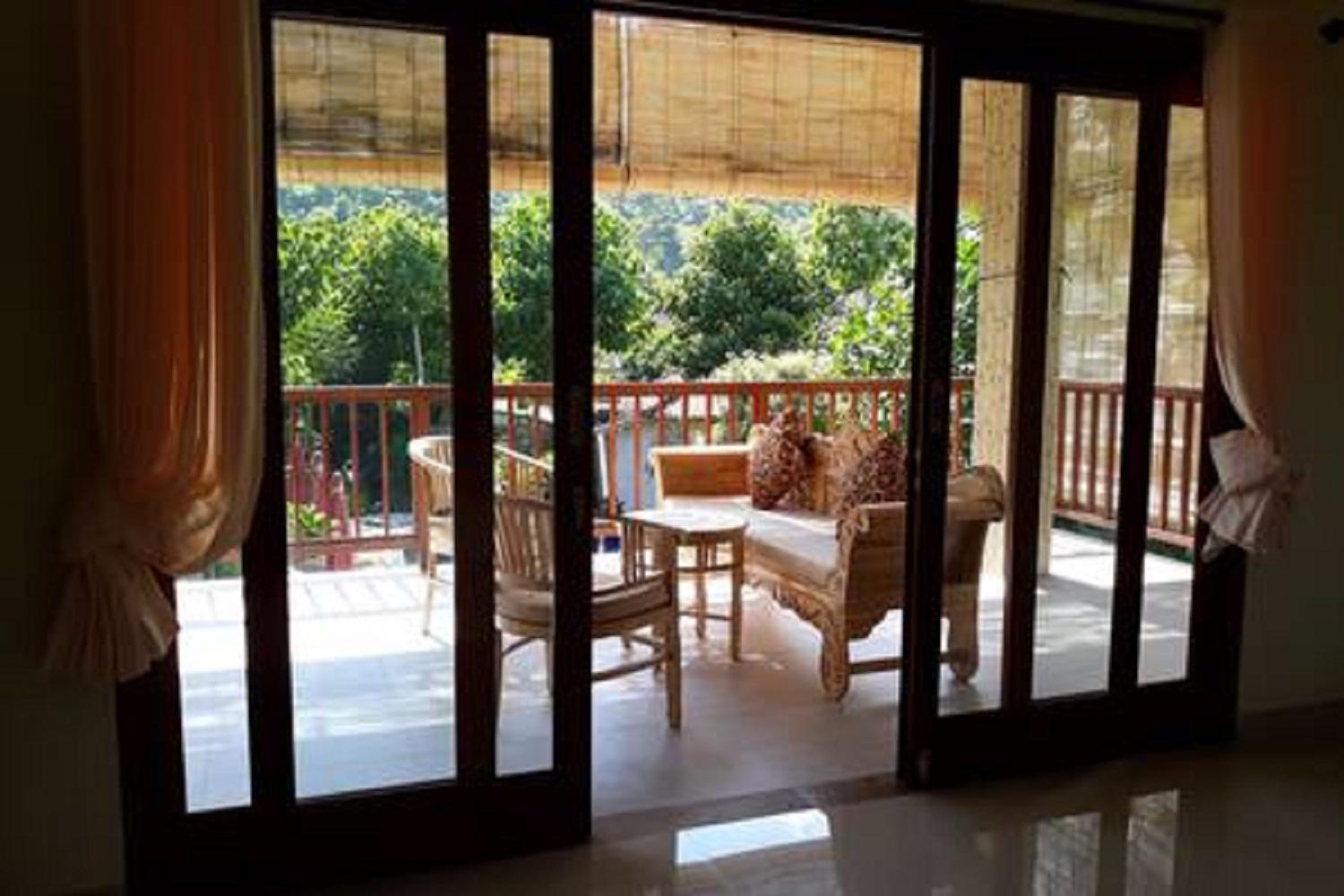 Studio with Pool View - Photo 25