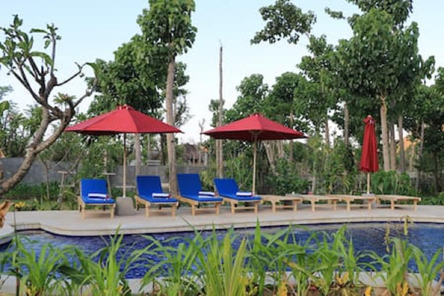 Studio with Pool View - Photo 21