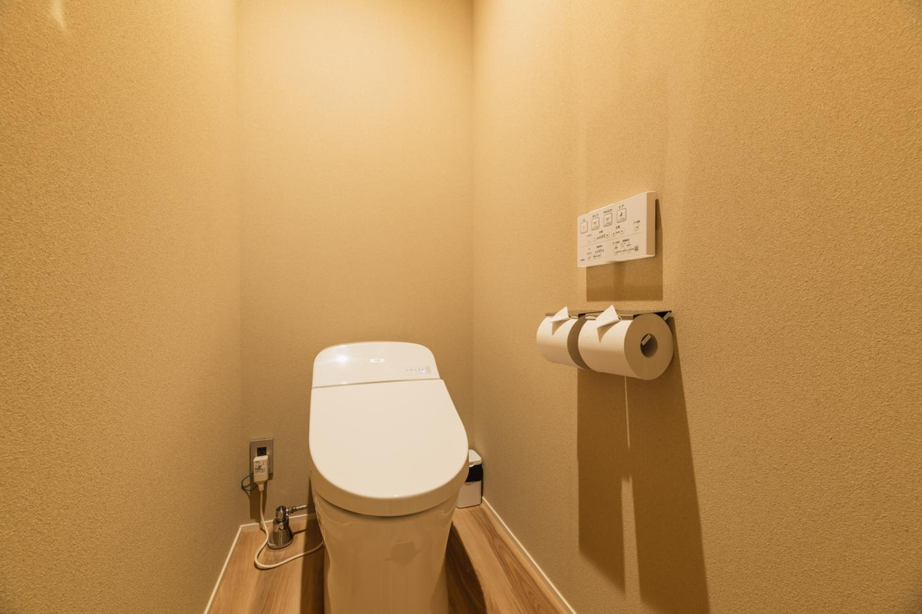 Standard Twin Room - Photo 4