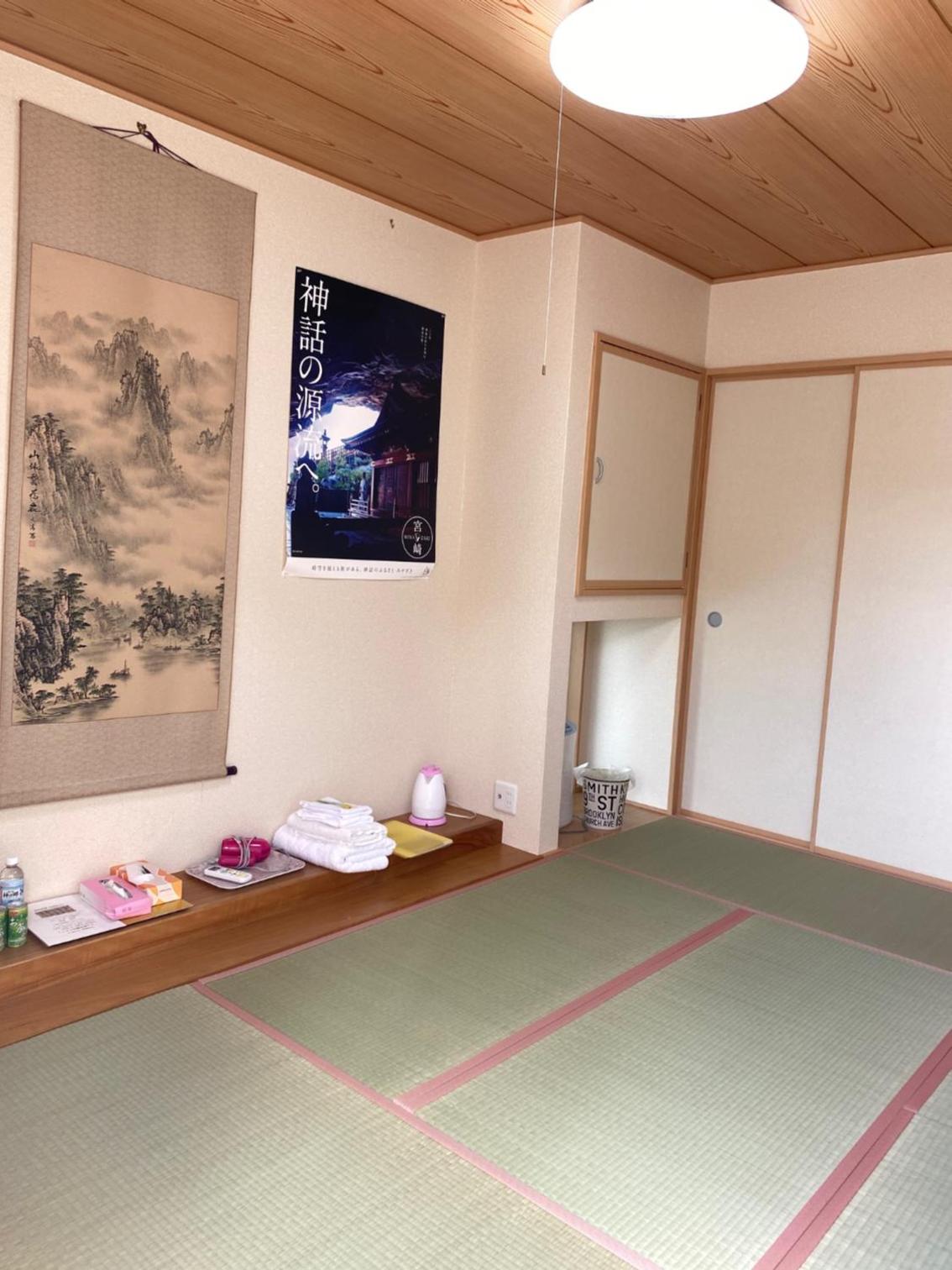 Economy Twin Room