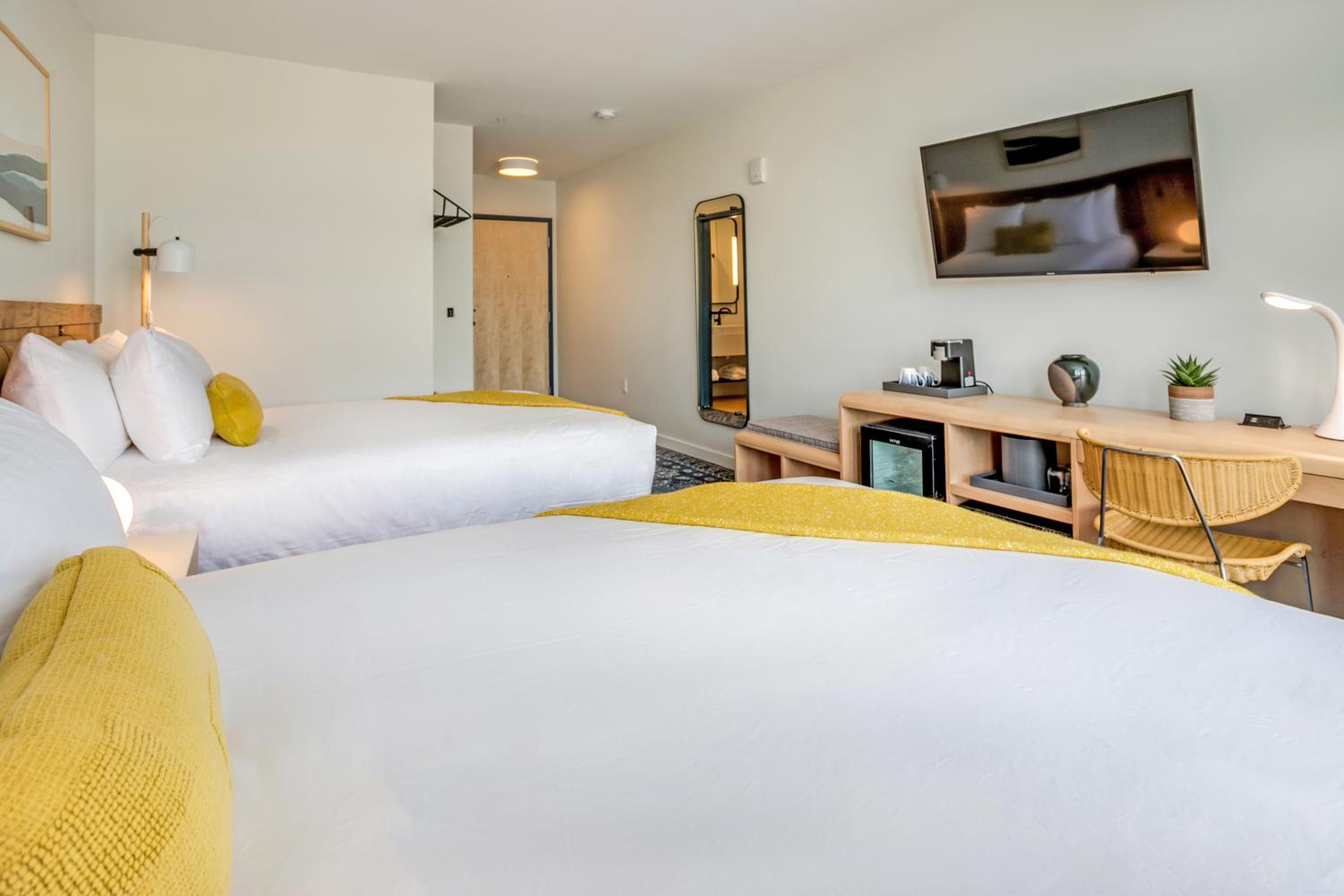 Queen Room with Two Queen Beds - Photo 1