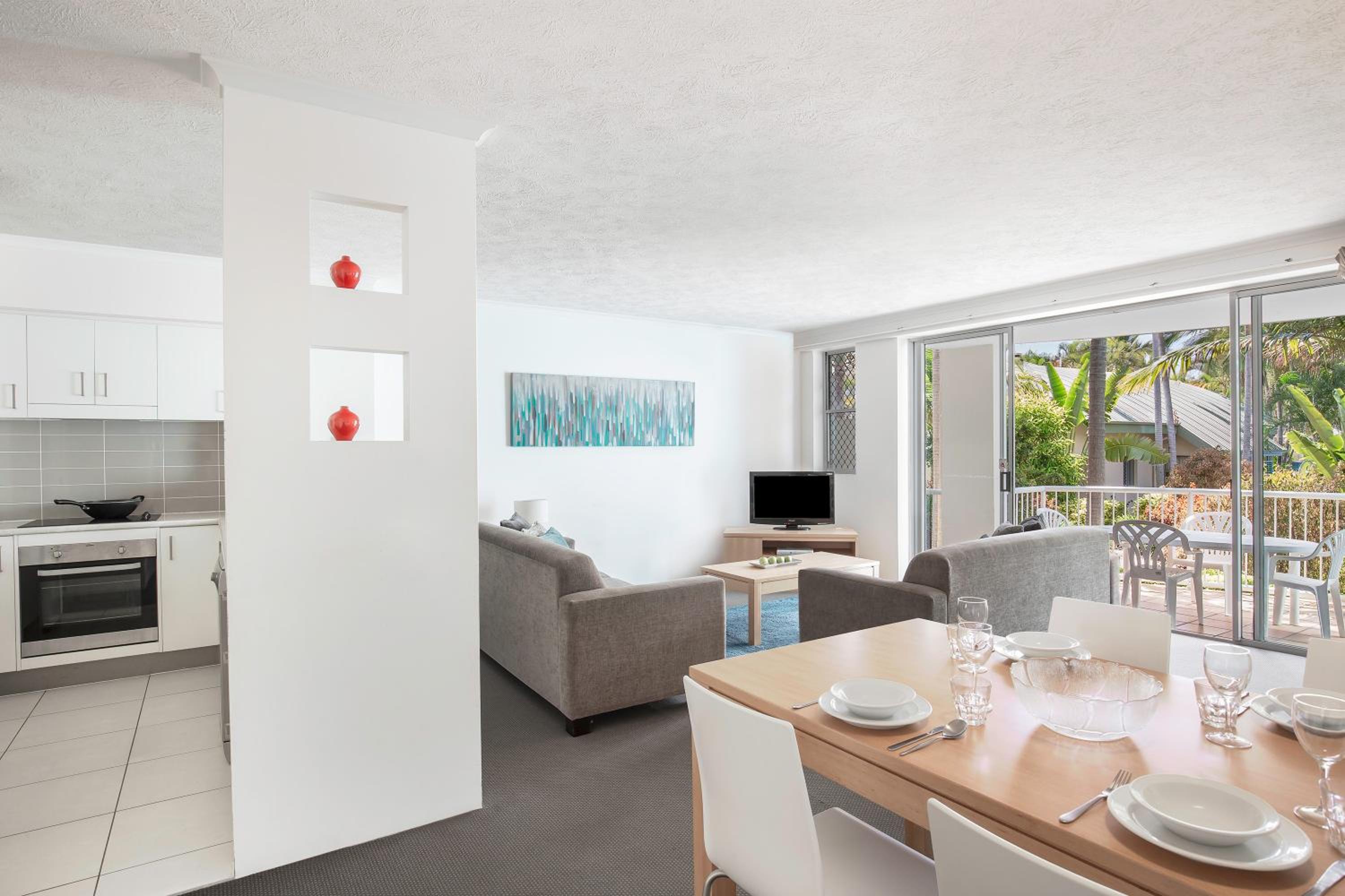 Two-Bedroom Apartment - Photo 2