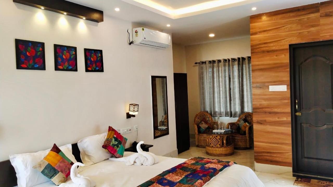 King Room with Balcony photo 3