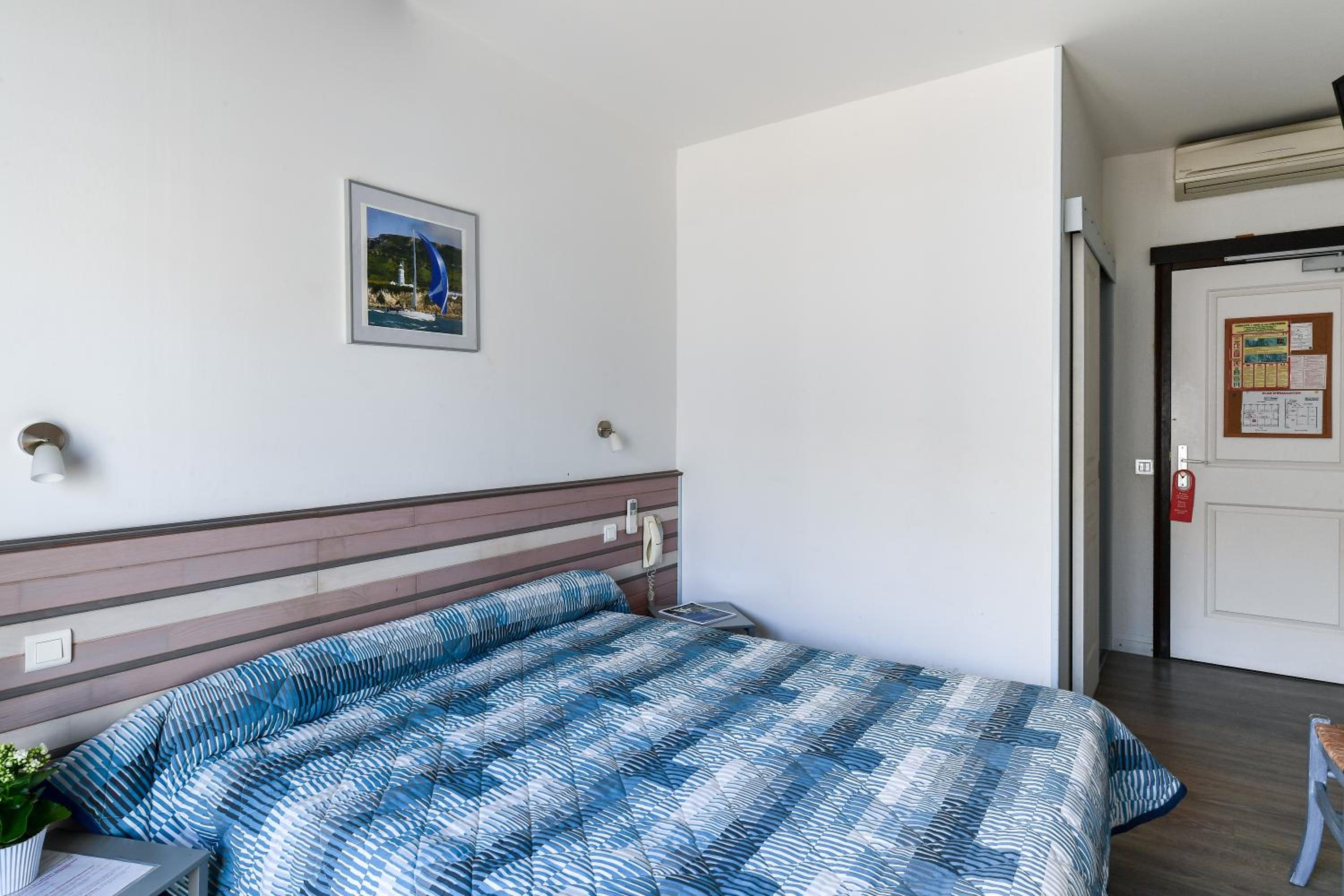 Double Room with Terrace - Photo 10