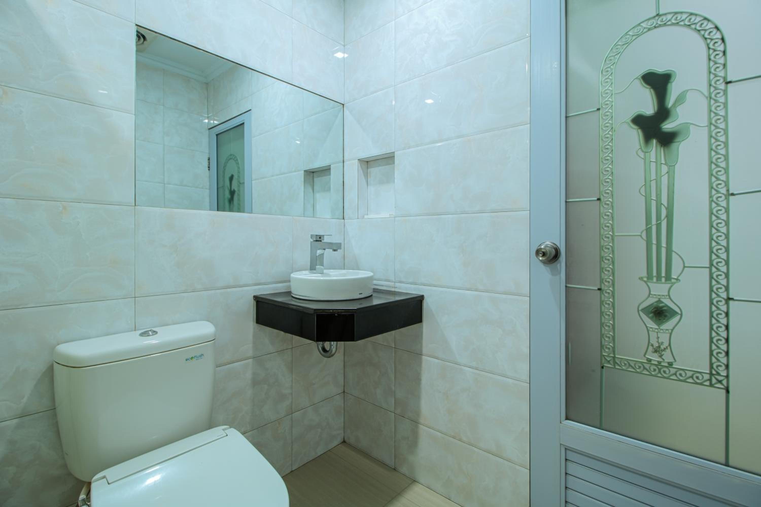 Twin Room with Balcony photo 3