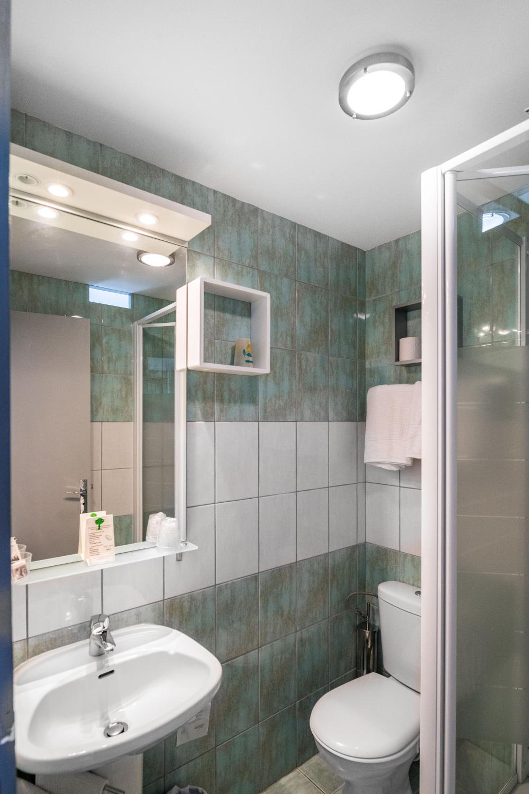 Double Room - Photo 4