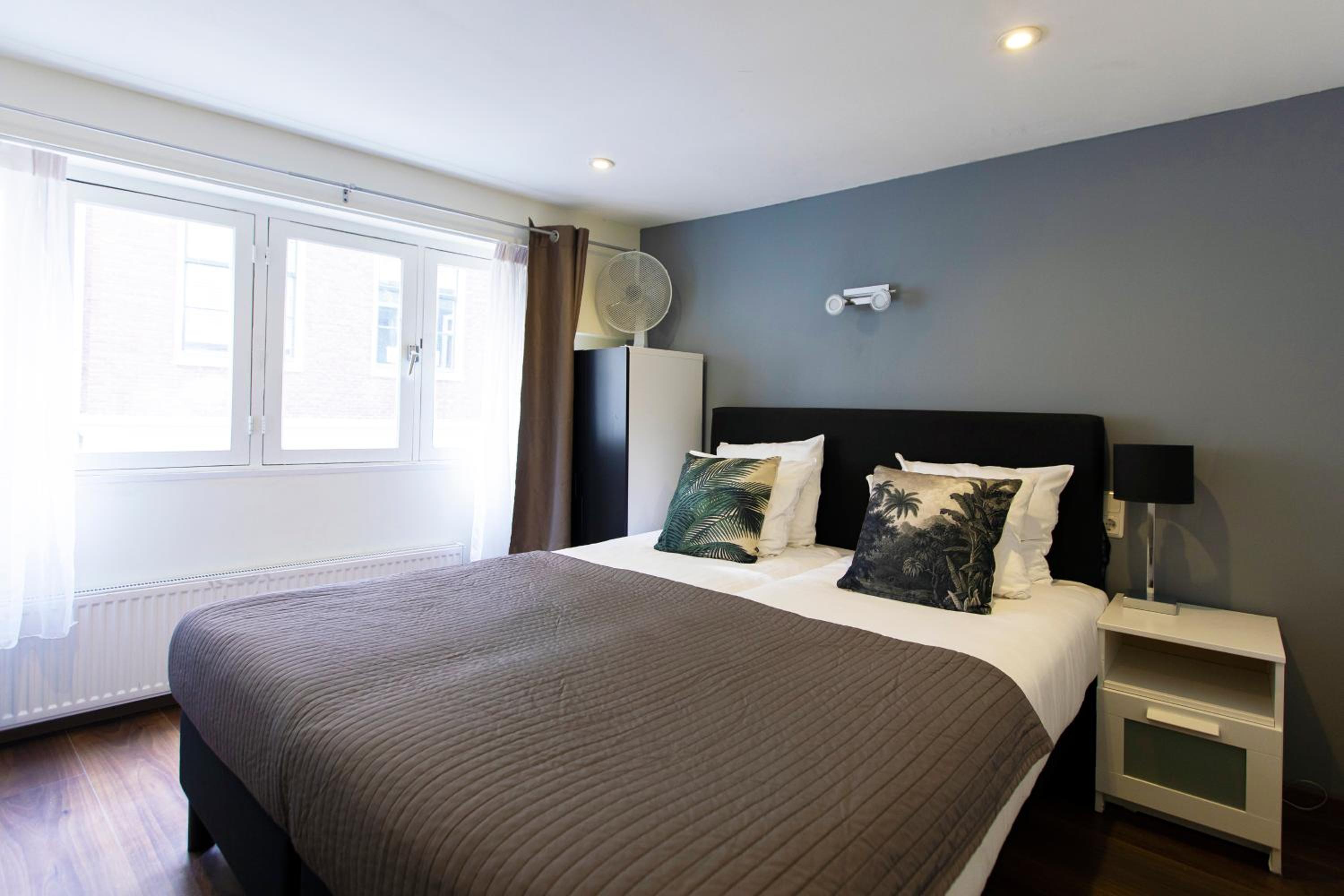 Twin Room with Private Bathroom photo 2