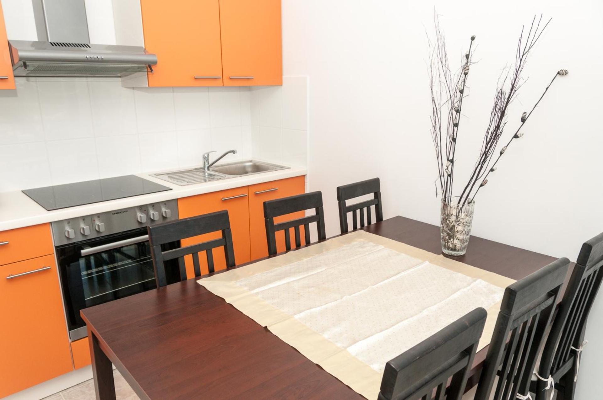 Two-Bedroom Apartment with Balcony and Sea View - Photo 20