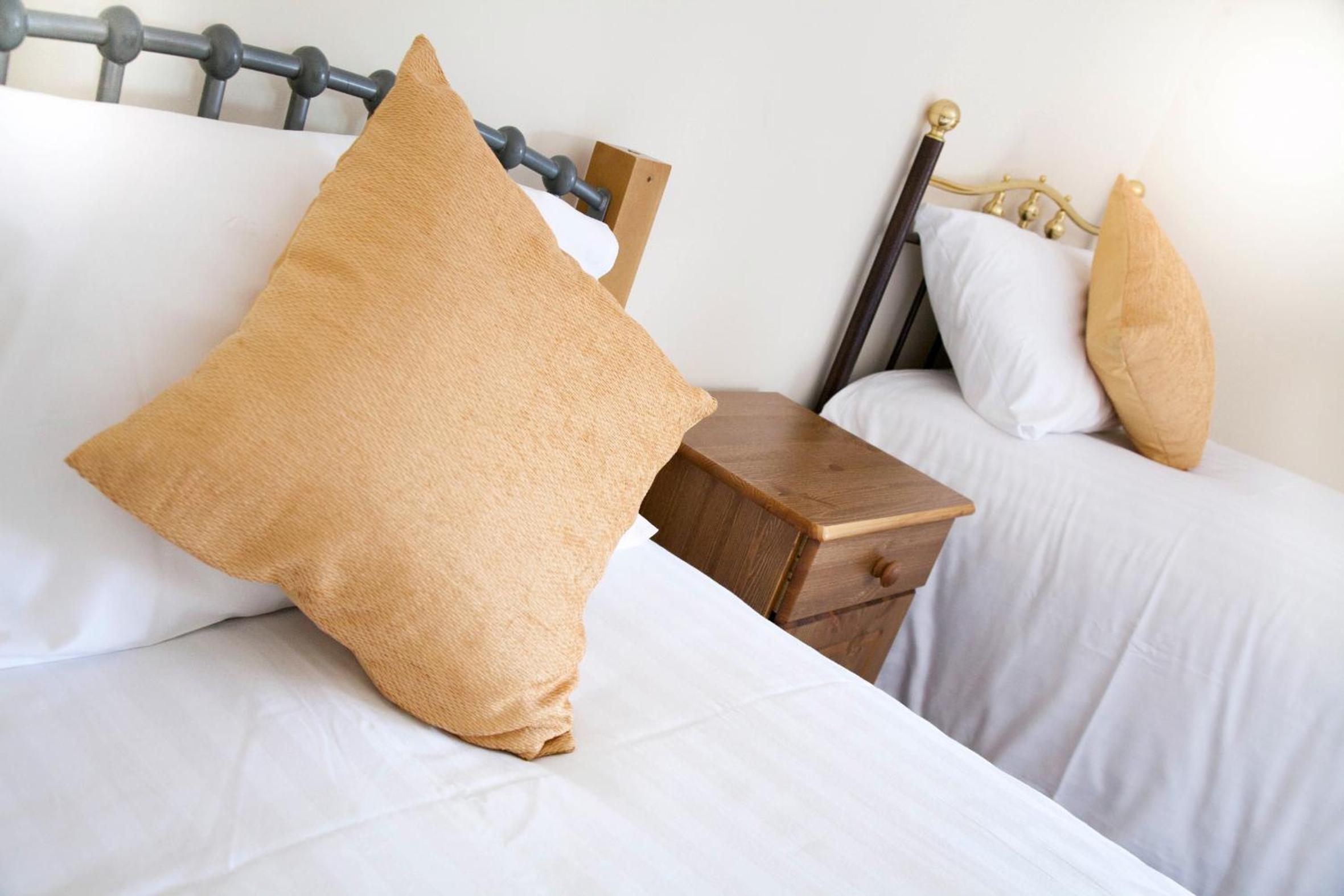 Double or Twin Room with Private Bathroom