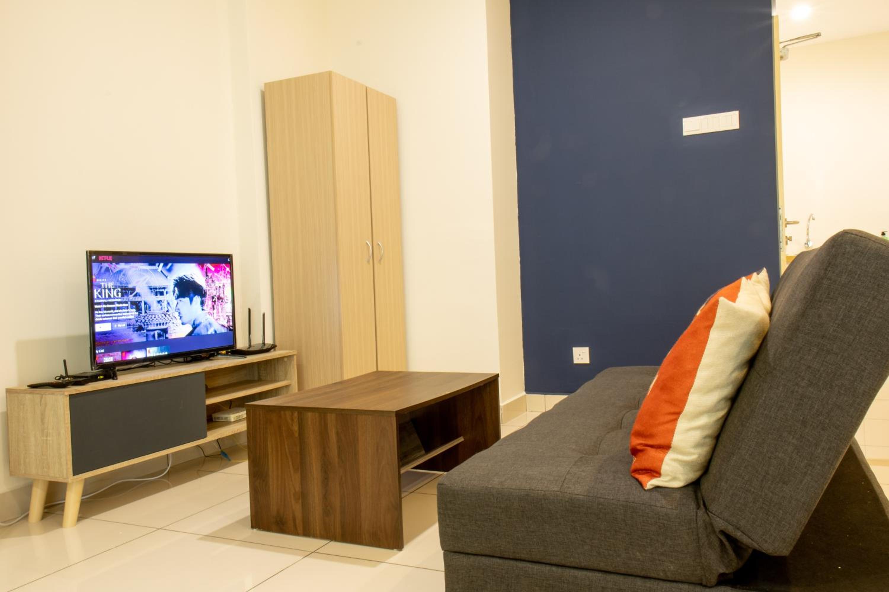 Apartment with Sea View - Photo 19