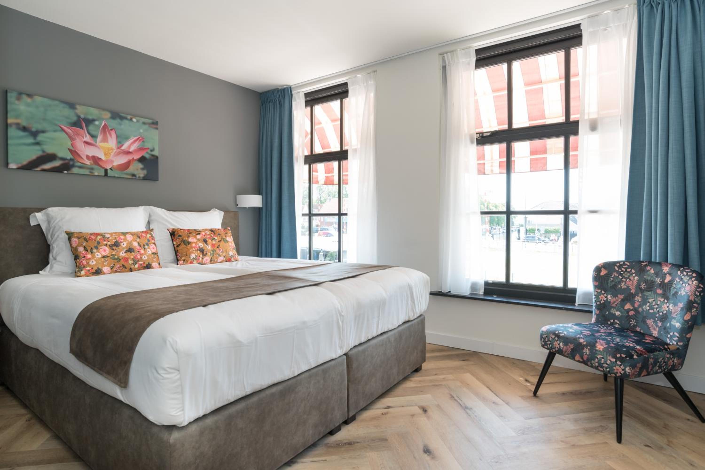 Triple Room with City View (First Floor)