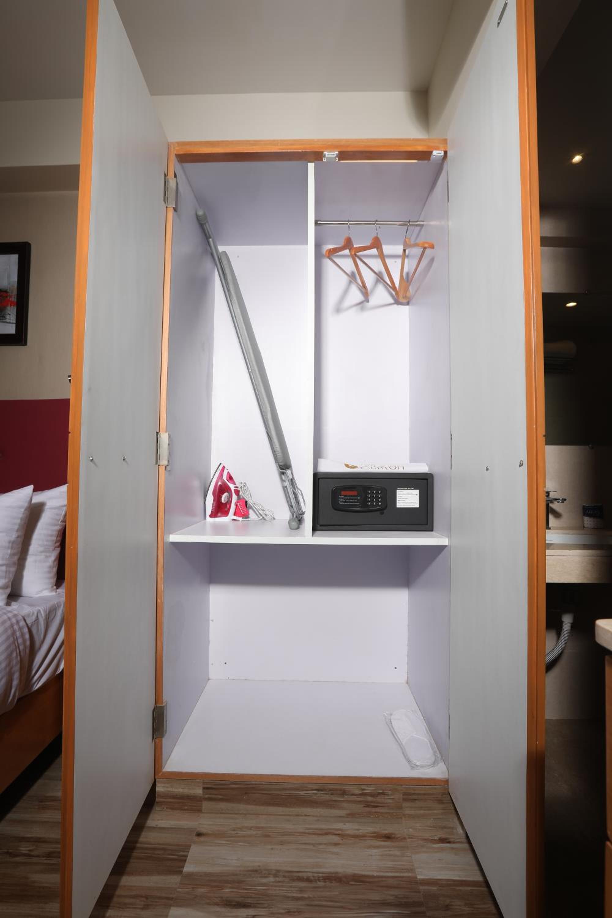  Executive King Room - Photo 11