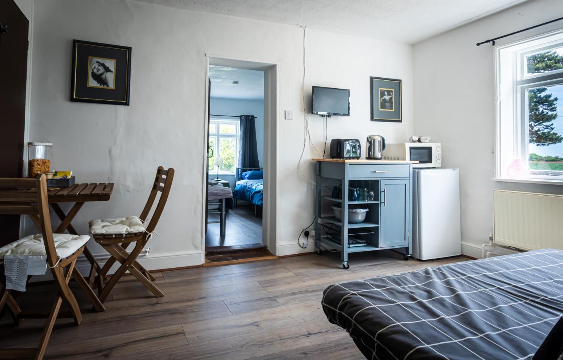 Triple Room with Private Bathroom photo 1