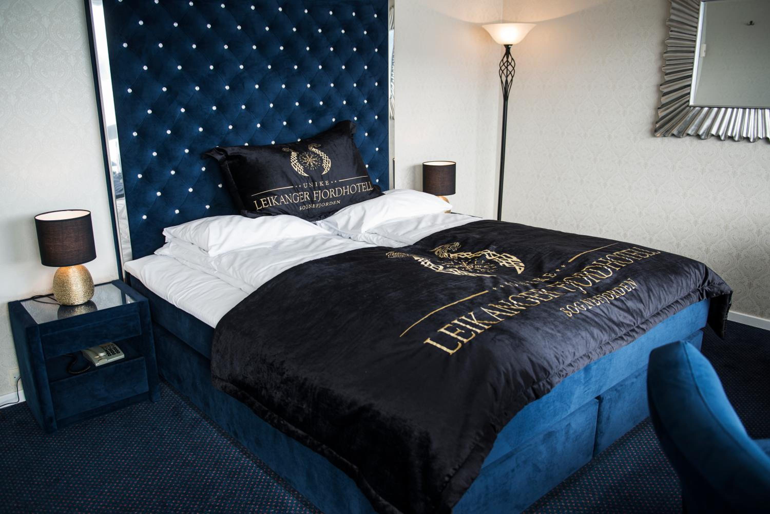 Deluxe Double Room with Balcony and Sea View - Photo 4
