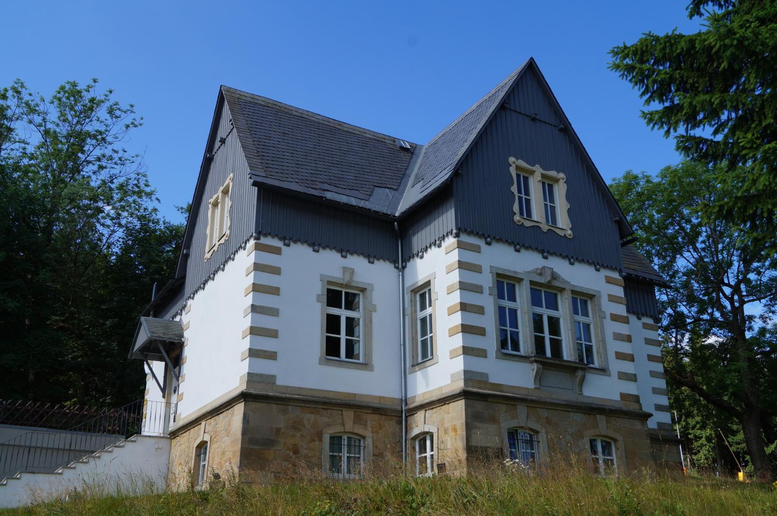 Villa photo 2