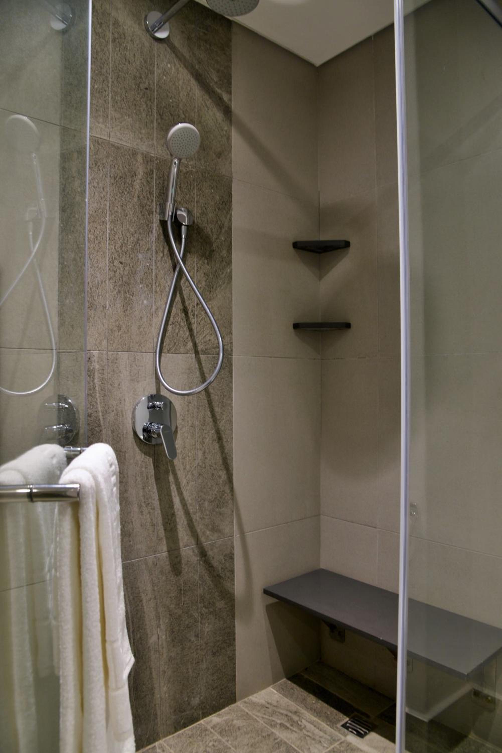 Double Room - Non-Smoking  - Photo 6