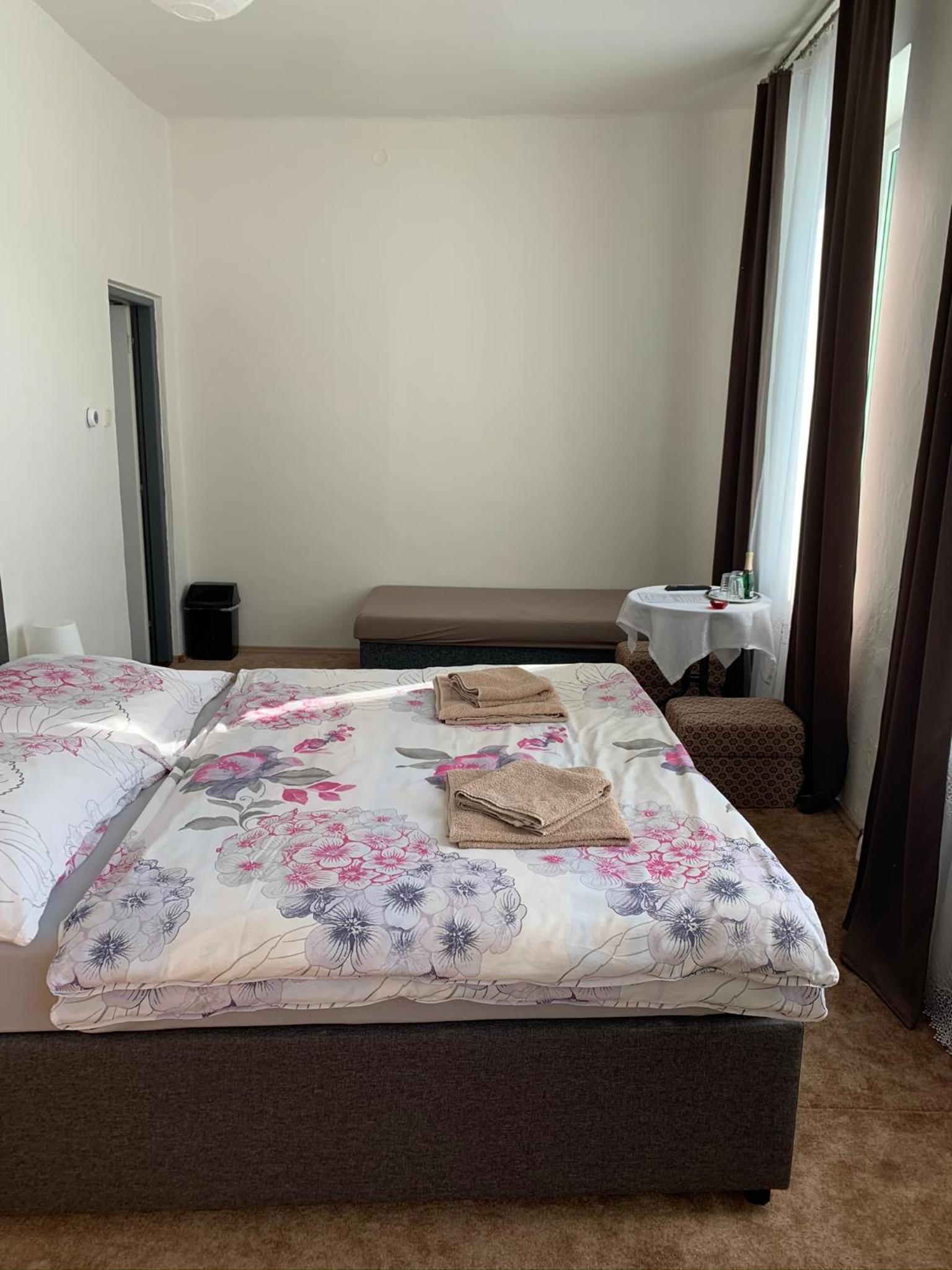 Triple Room with Private External Bathroom - Photo 2