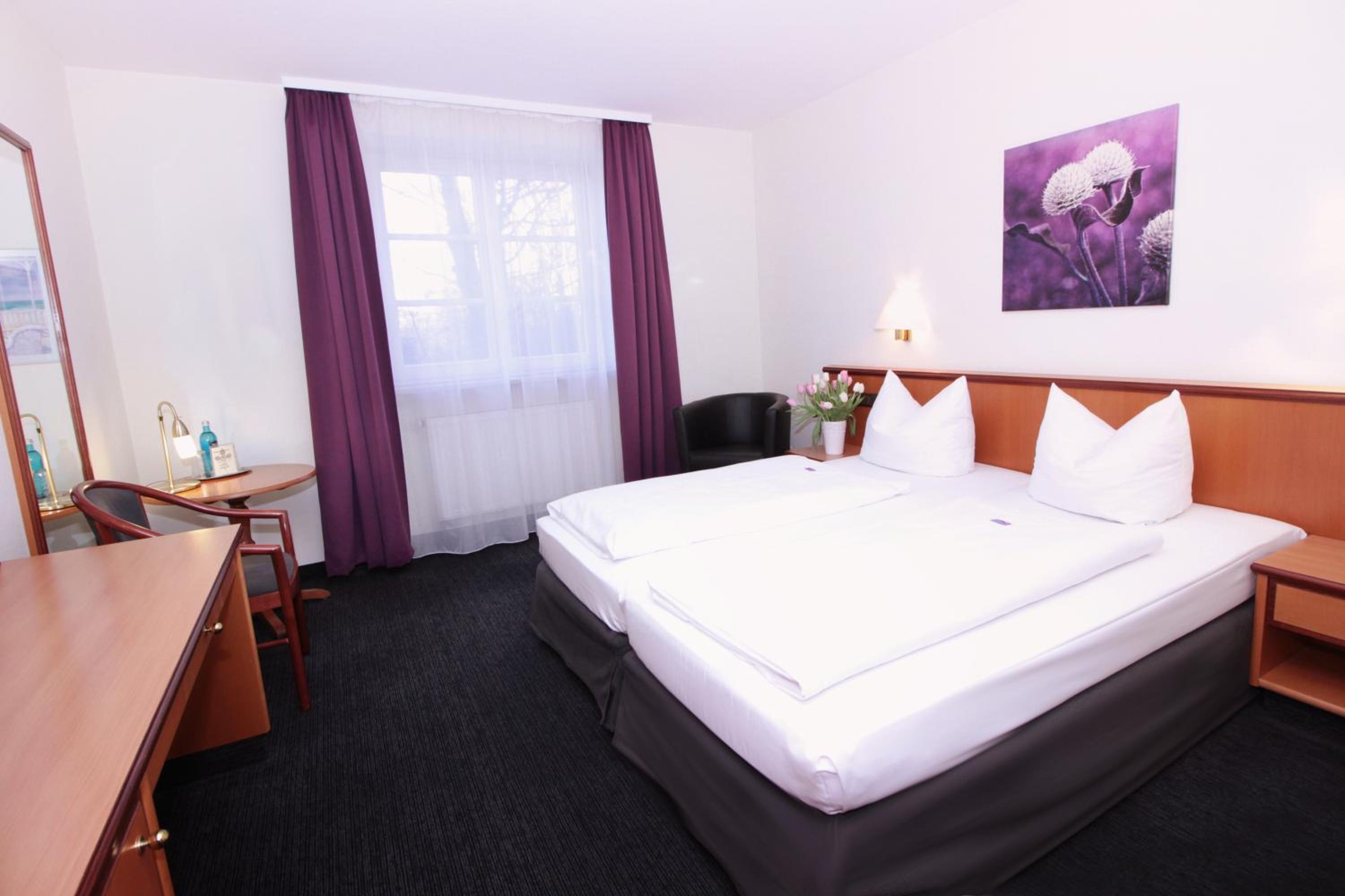 Double Room - Photo 5