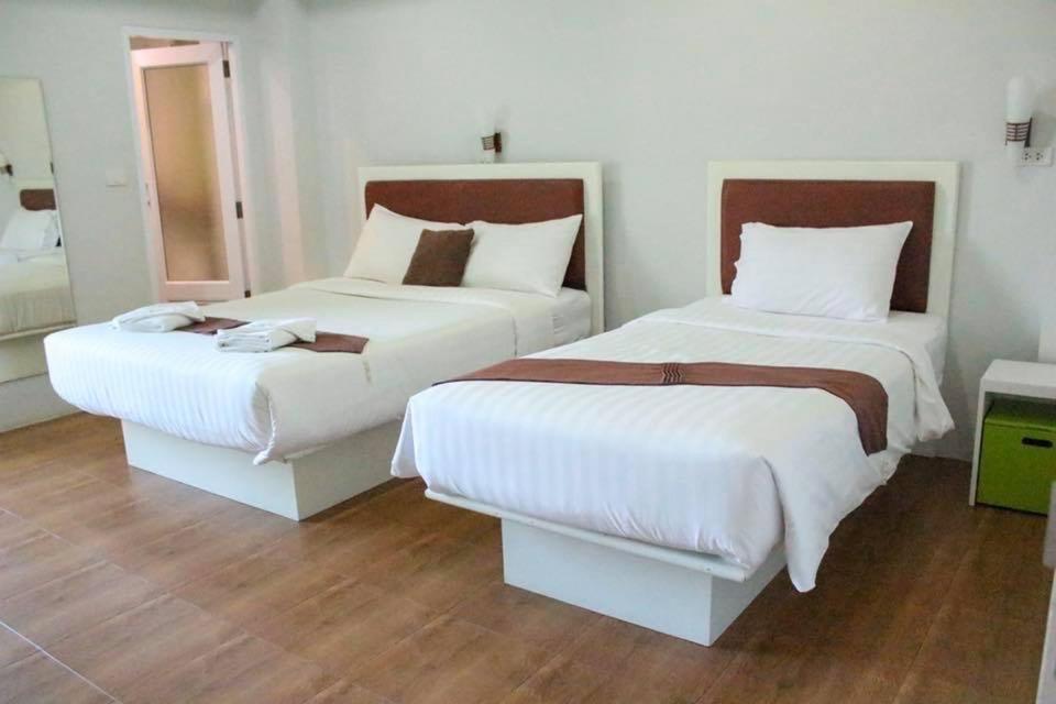 Deluxe Twin Room - Photo 5