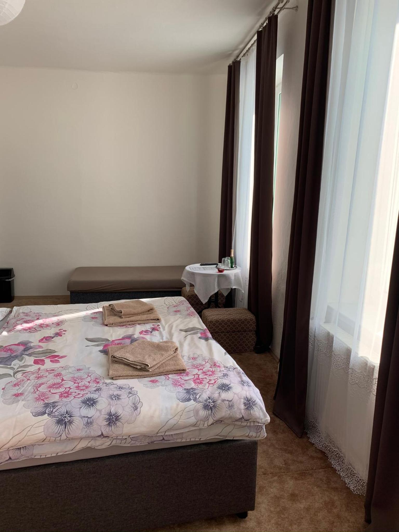 Triple Room with Private External Bathroom - Photo 1