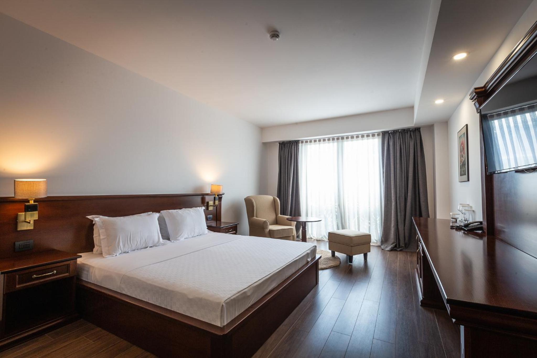 Deluxe Double Room - Photo 5
