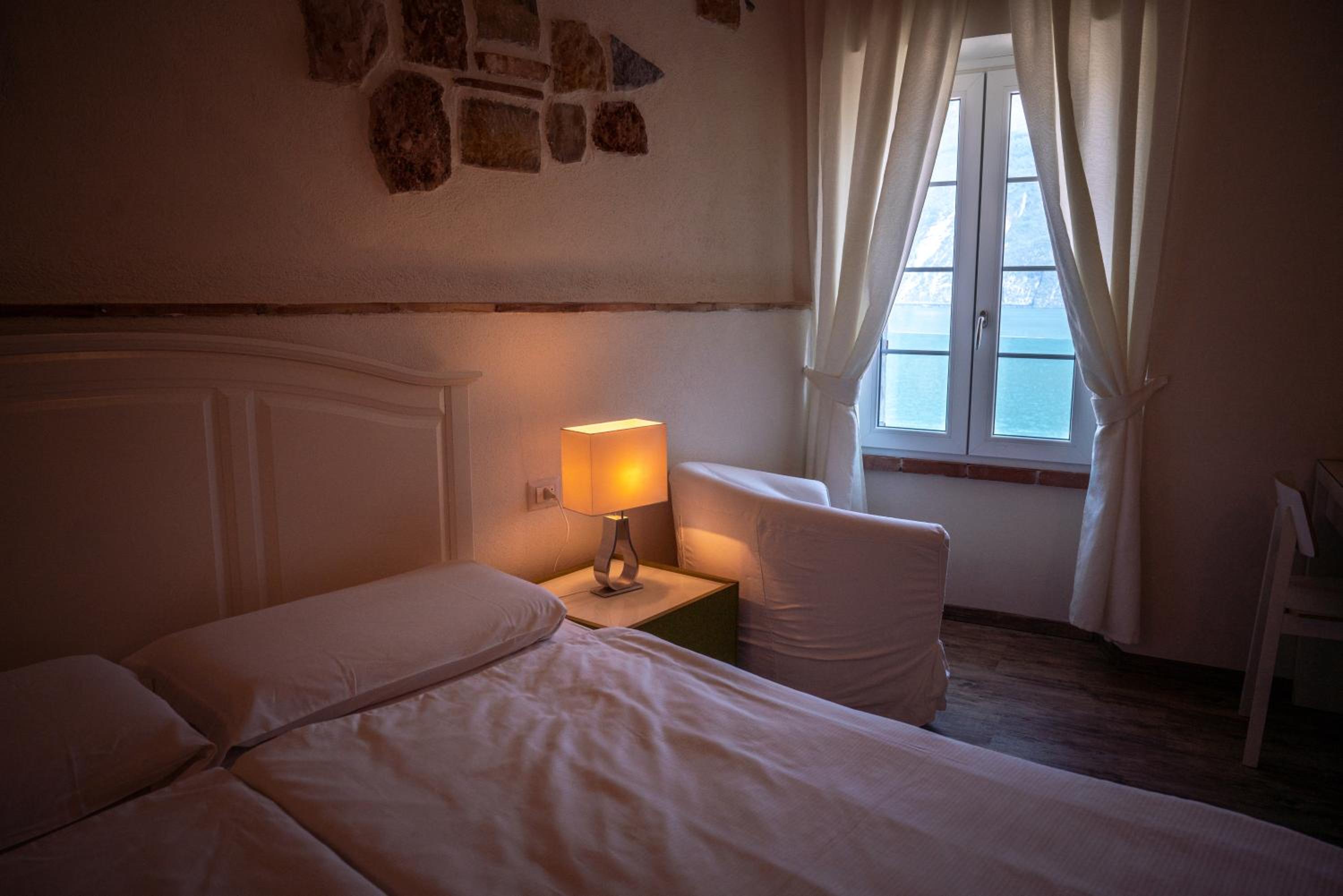Double Room with Lake View photo 3