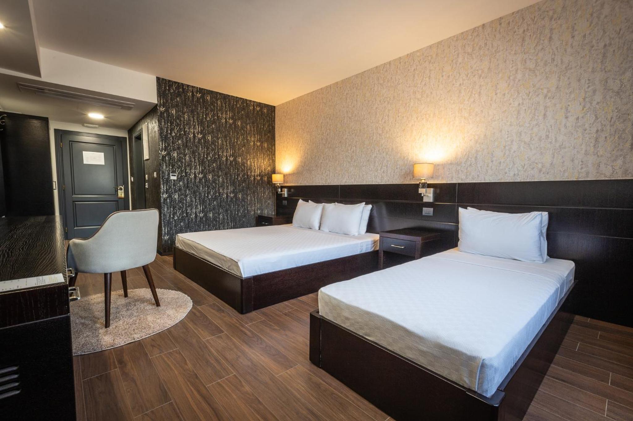 Deluxe Triple Room - Photo 3