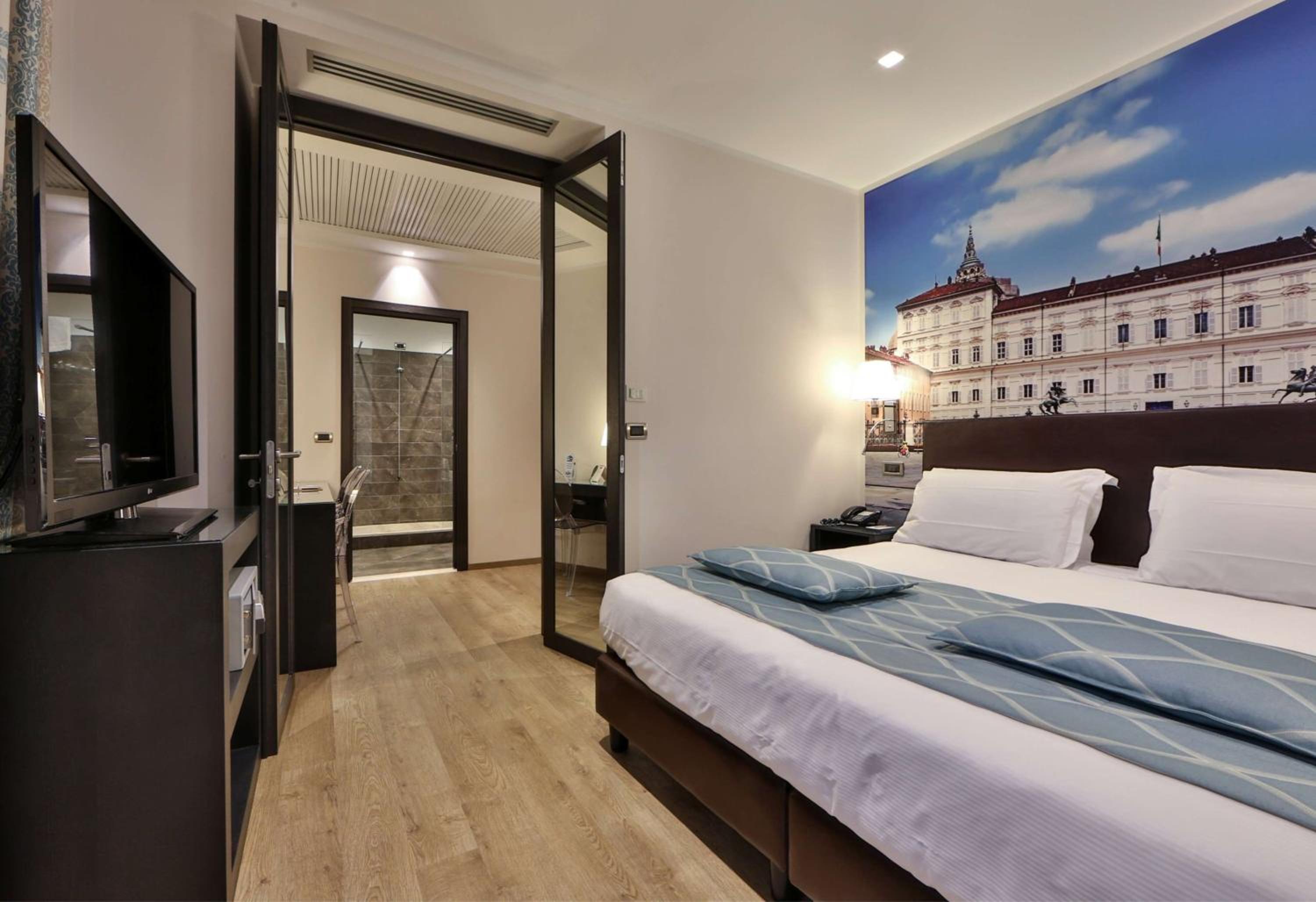 Junior Suite - Photo 1